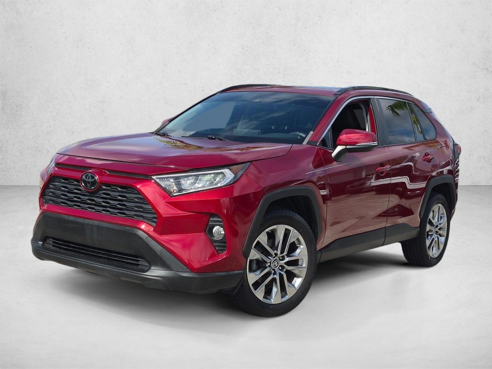Thumbnail: 2019 Toyota RAV4 - 1