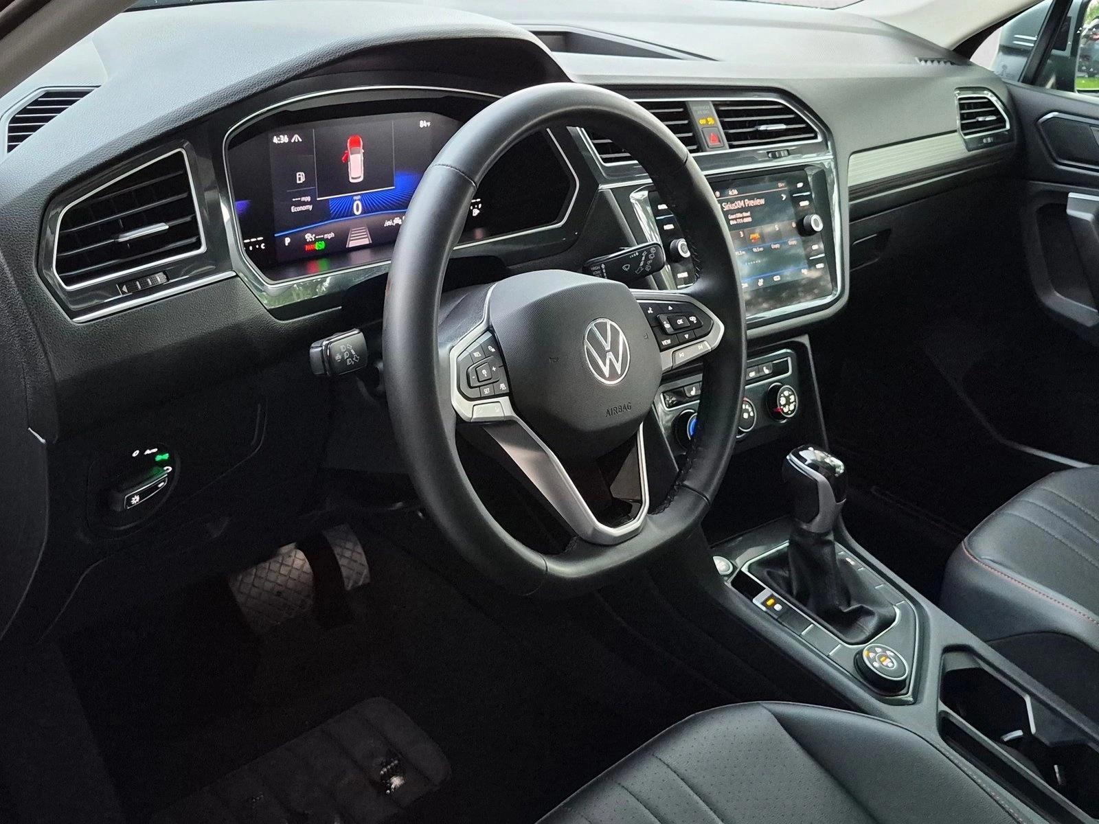 Thumbnail: 2024 Volkswagen Tiguan - 3