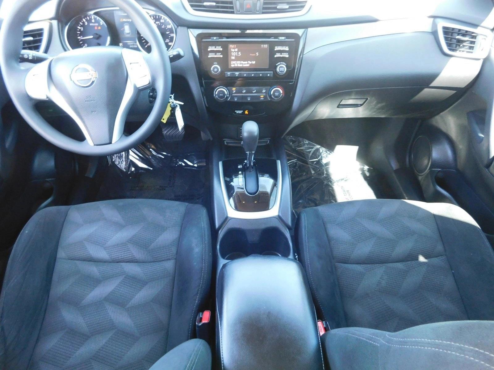 Thumbnail: 2015 Nissan Rogue - 4