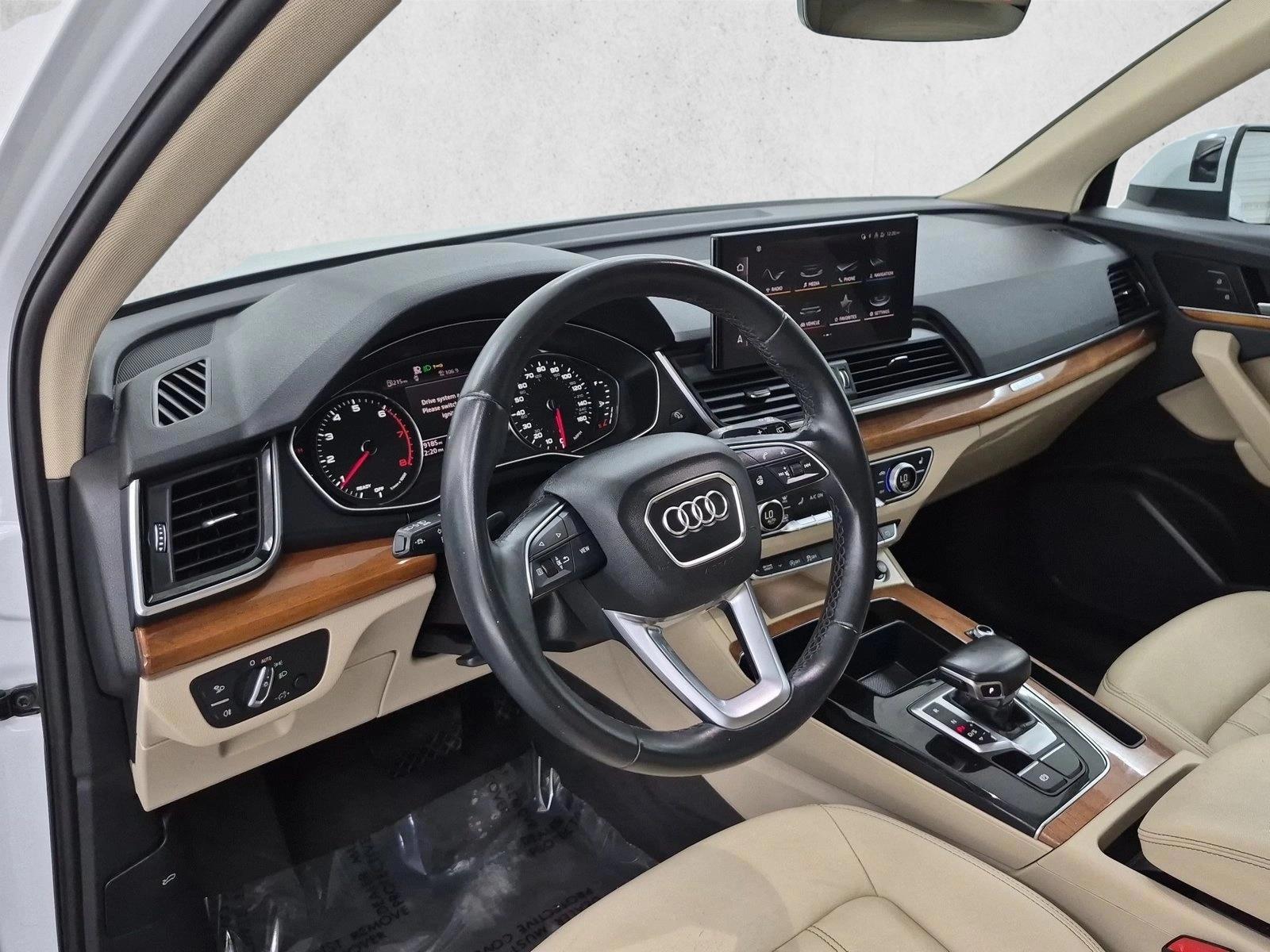 Thumbnail: 2022 Audi Q5 - 3
