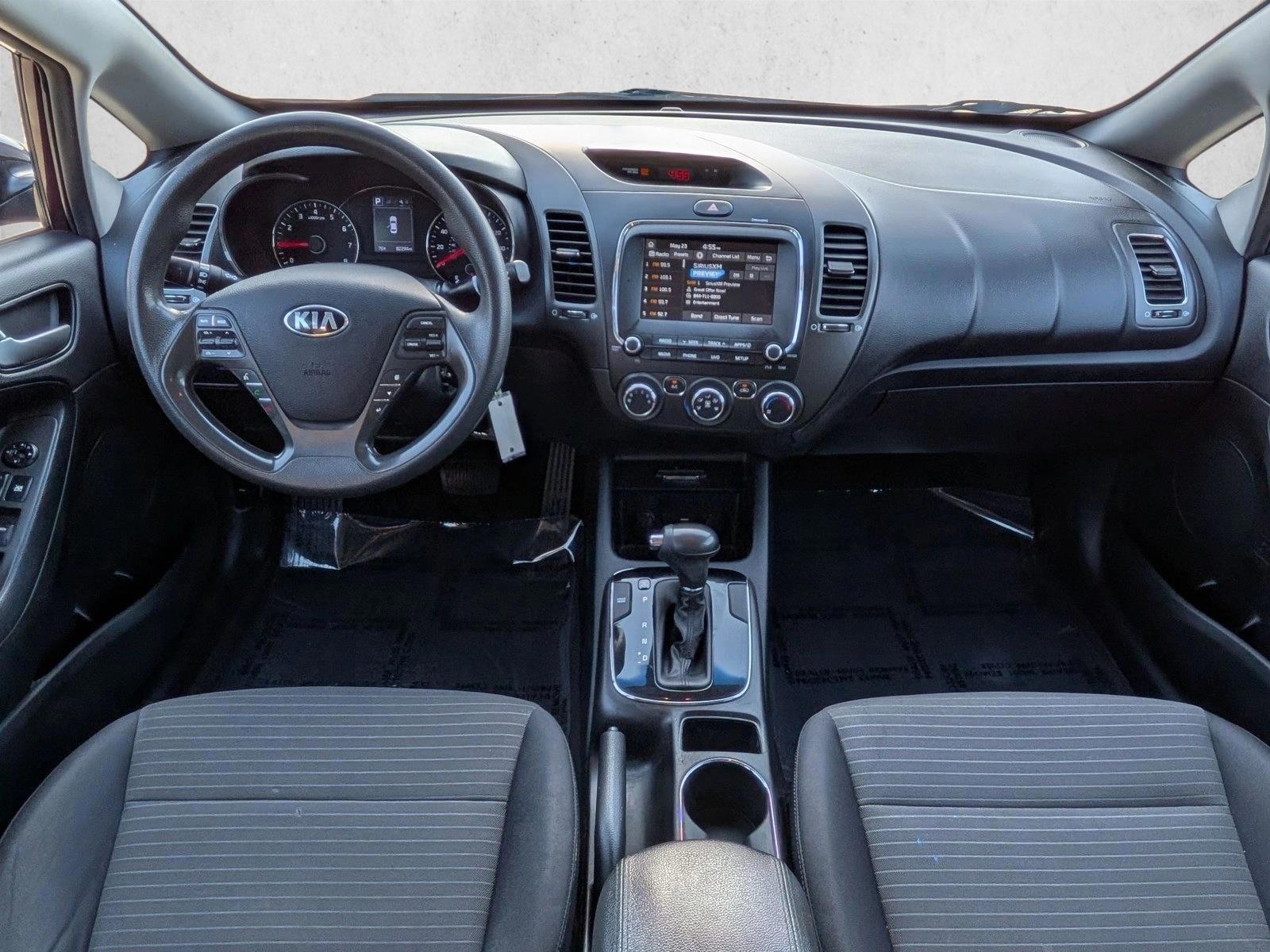 Thumbnail: 2018 Kia Forte - 4