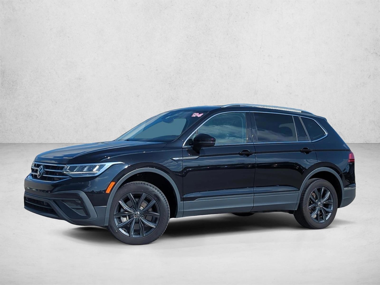 Thumbnail: 2024 Volkswagen Tiguan - 1