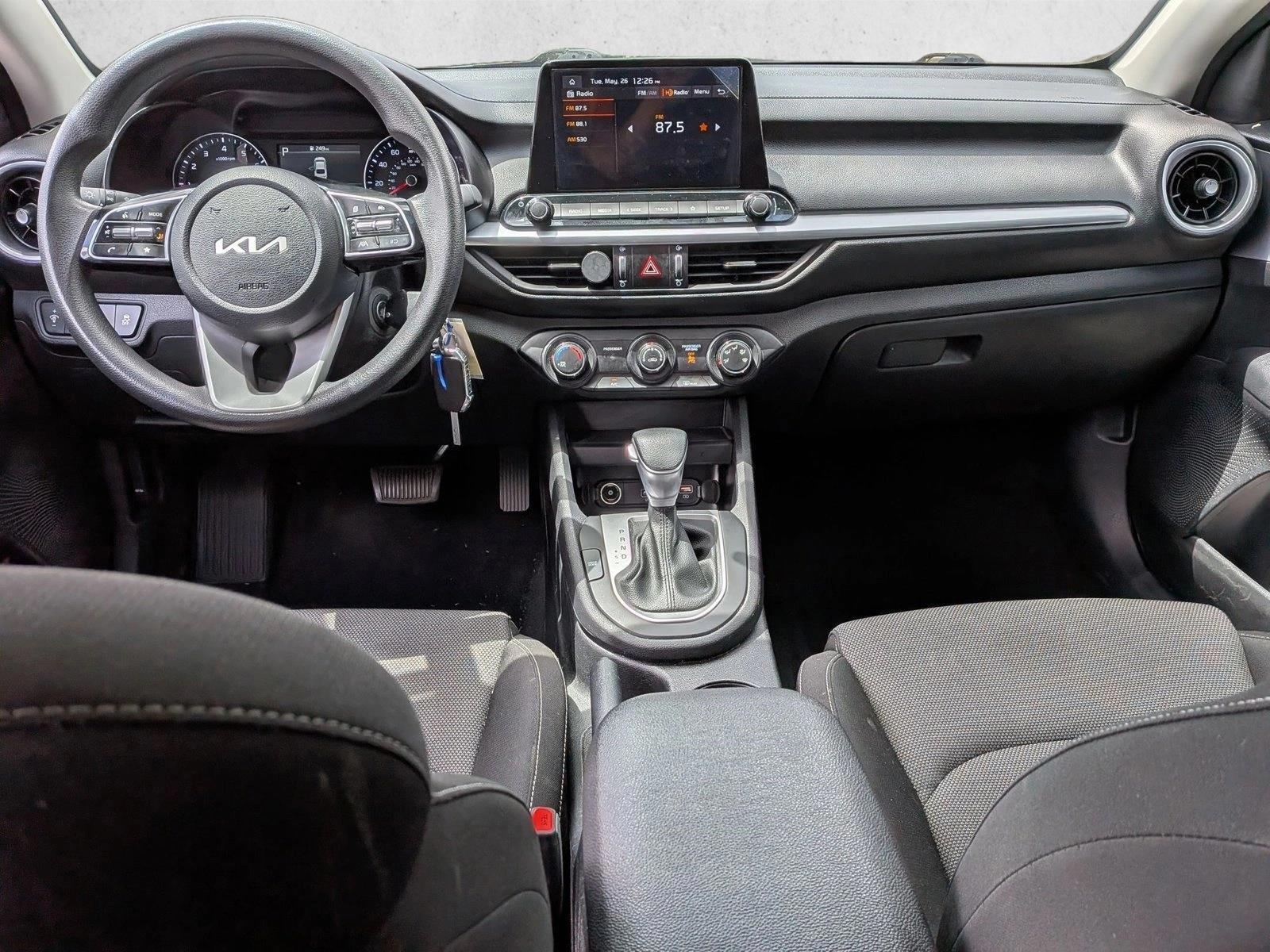 Thumbnail: 2024 Kia Forte - 4