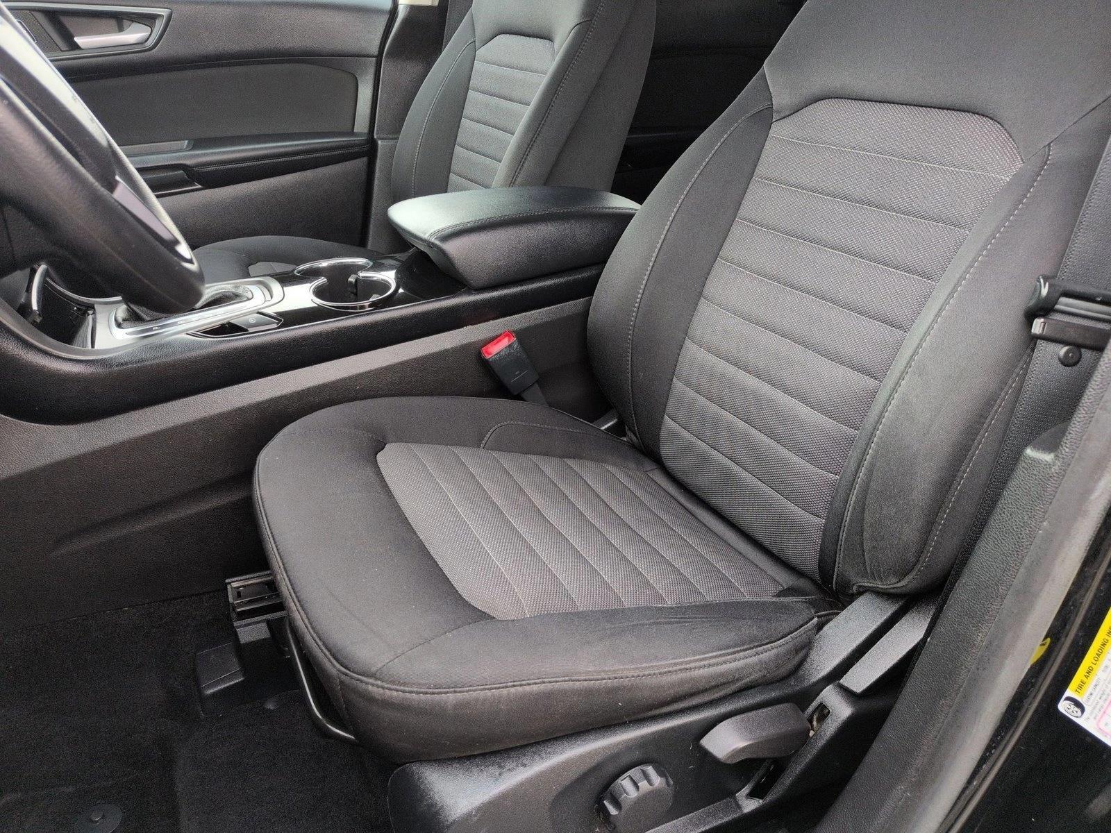 Thumbnail: 2017 Ford Edge - 4