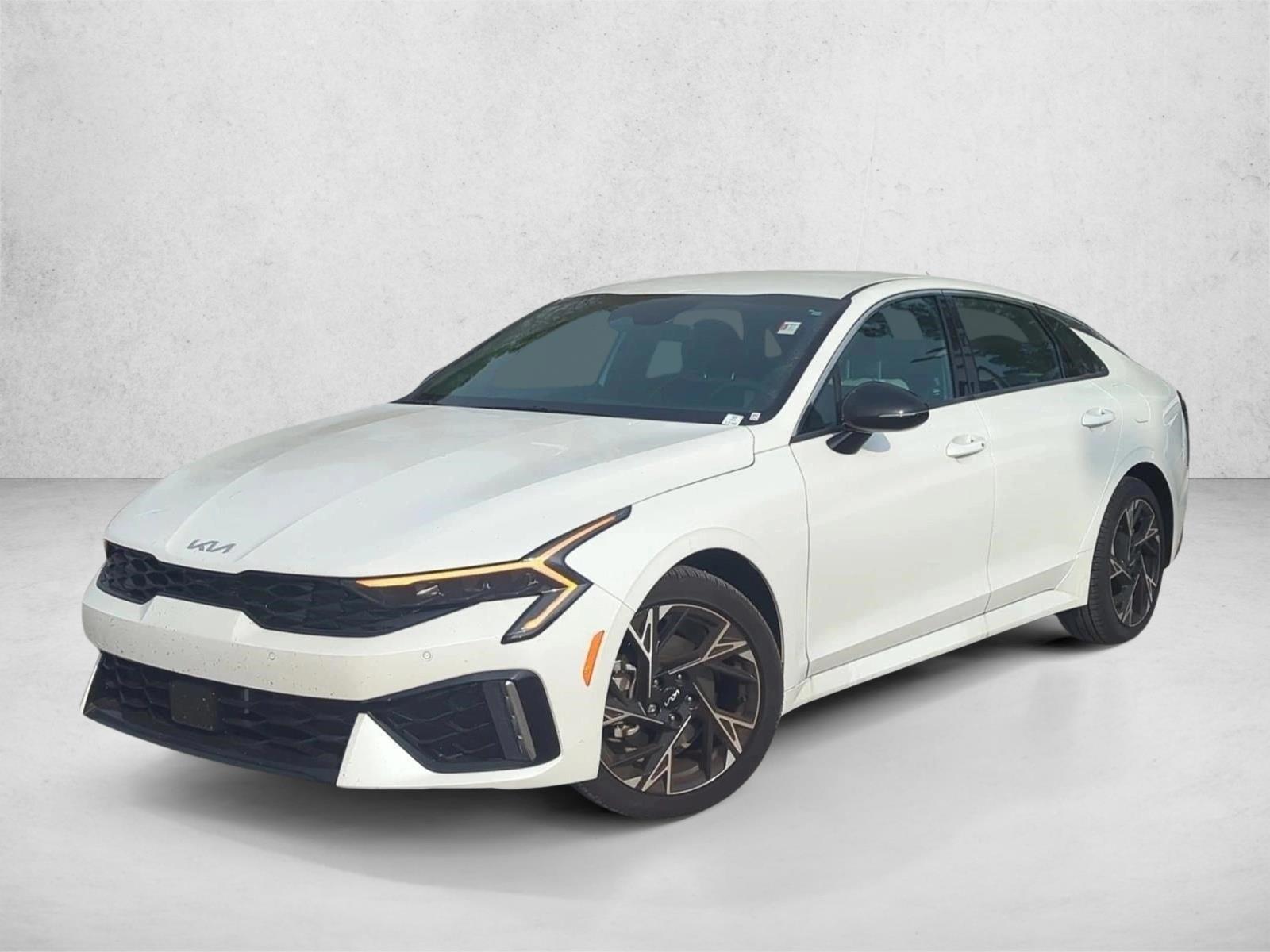Thumbnail: 2025 Kia K5 - 1