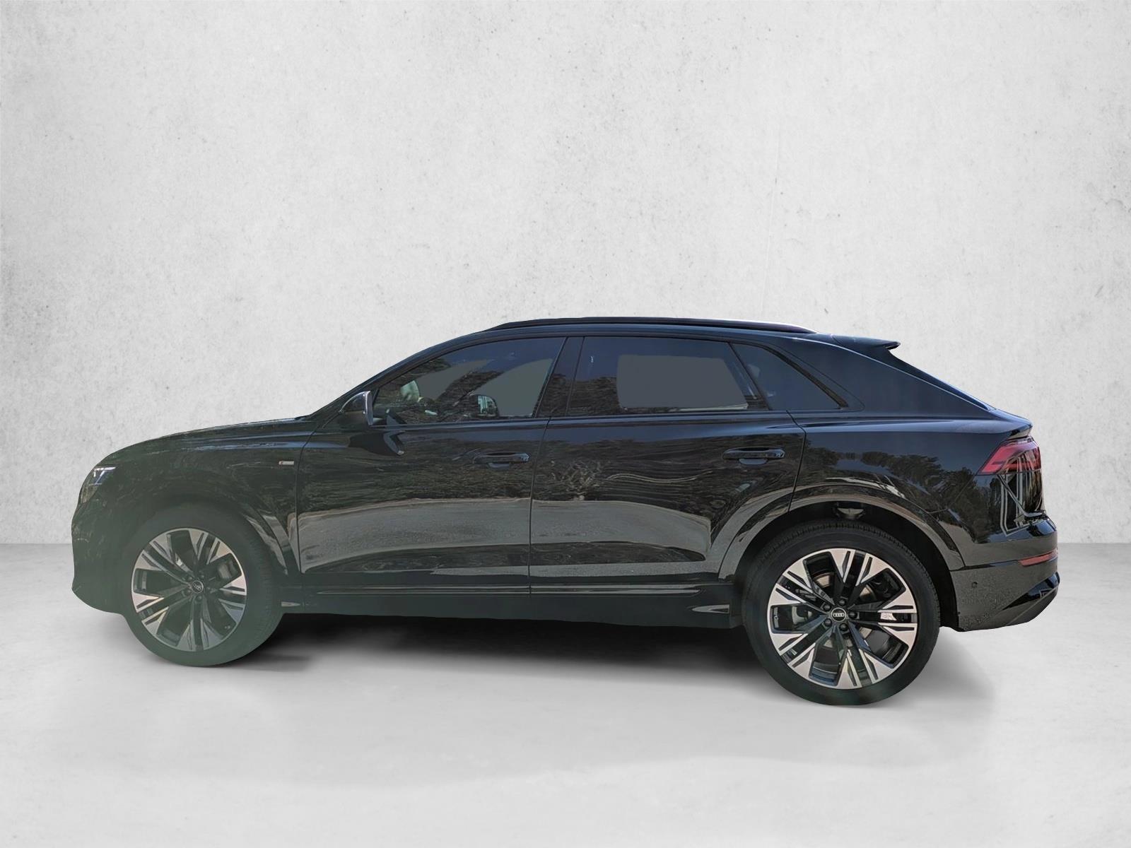 Thumbnail: 2026 Audi Q8 - 2
