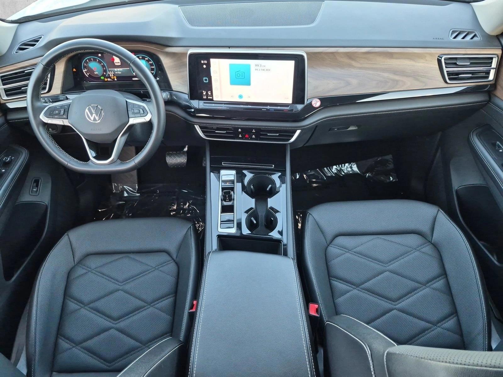 Thumbnail: 2025 Volkswagen Atlas - 3