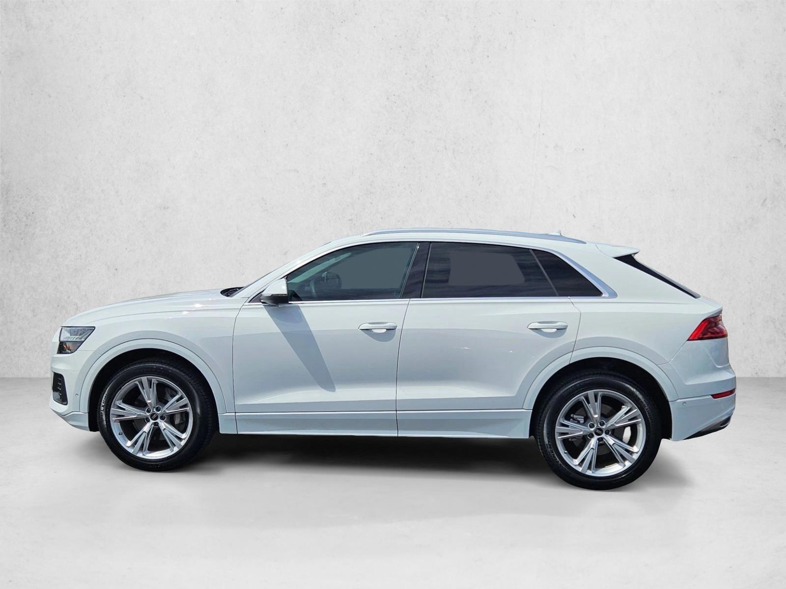 Thumbnail: 2023 Audi Q8 - 2