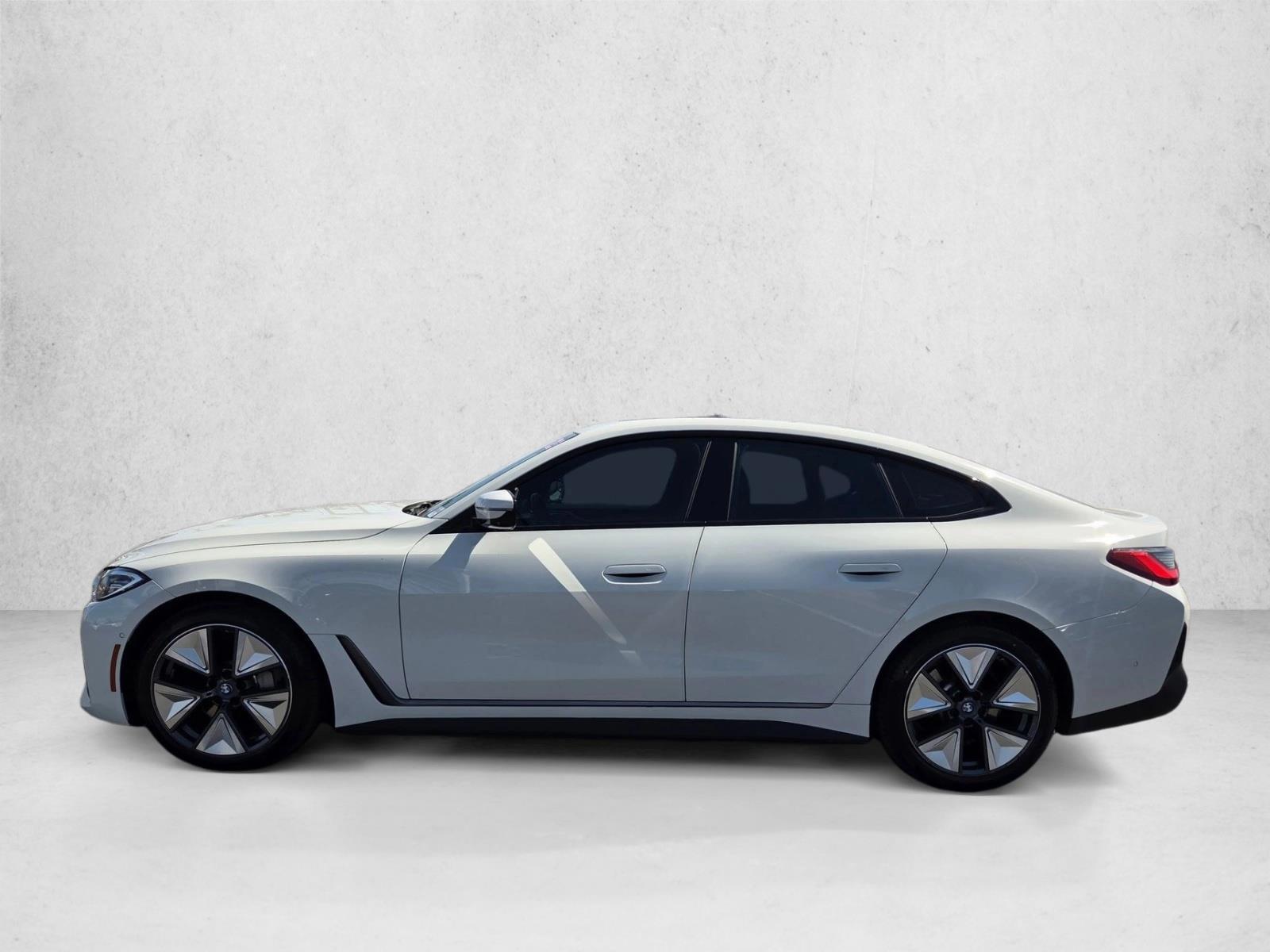 Thumbnail: 2023 BMW i4 - 2