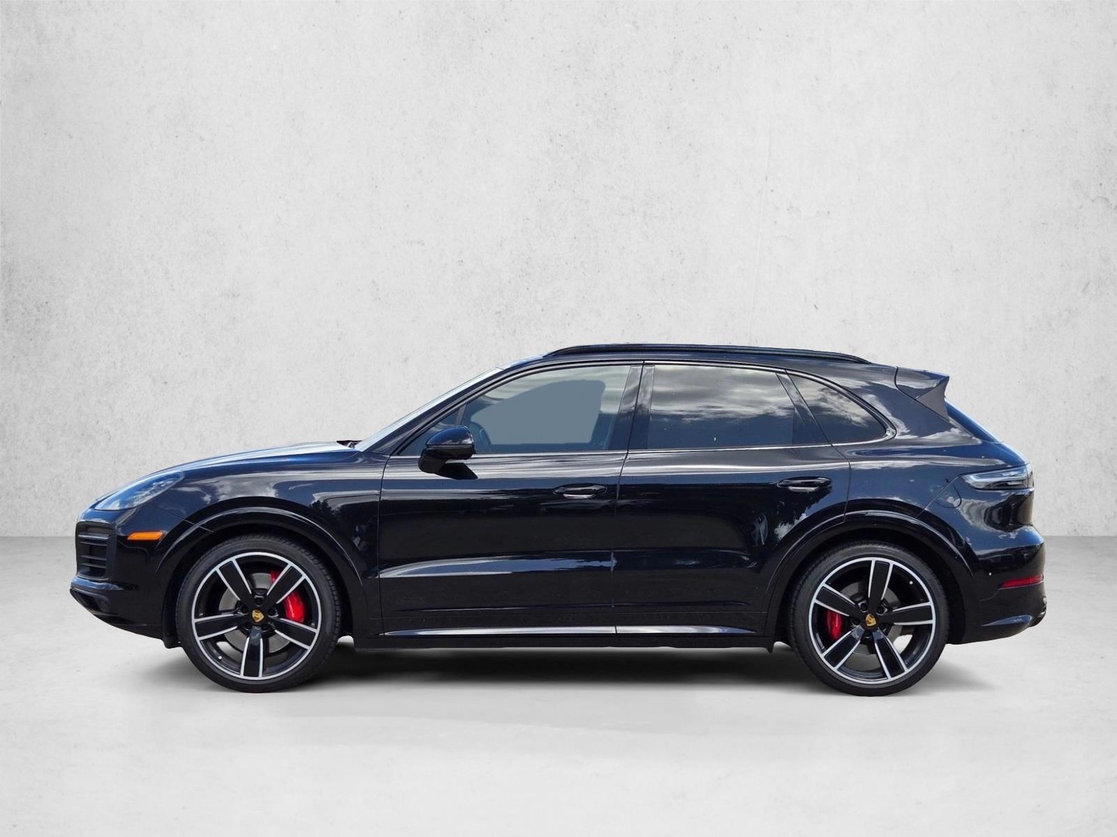 Thumbnail: 2021 Porsche Cayenne - 2