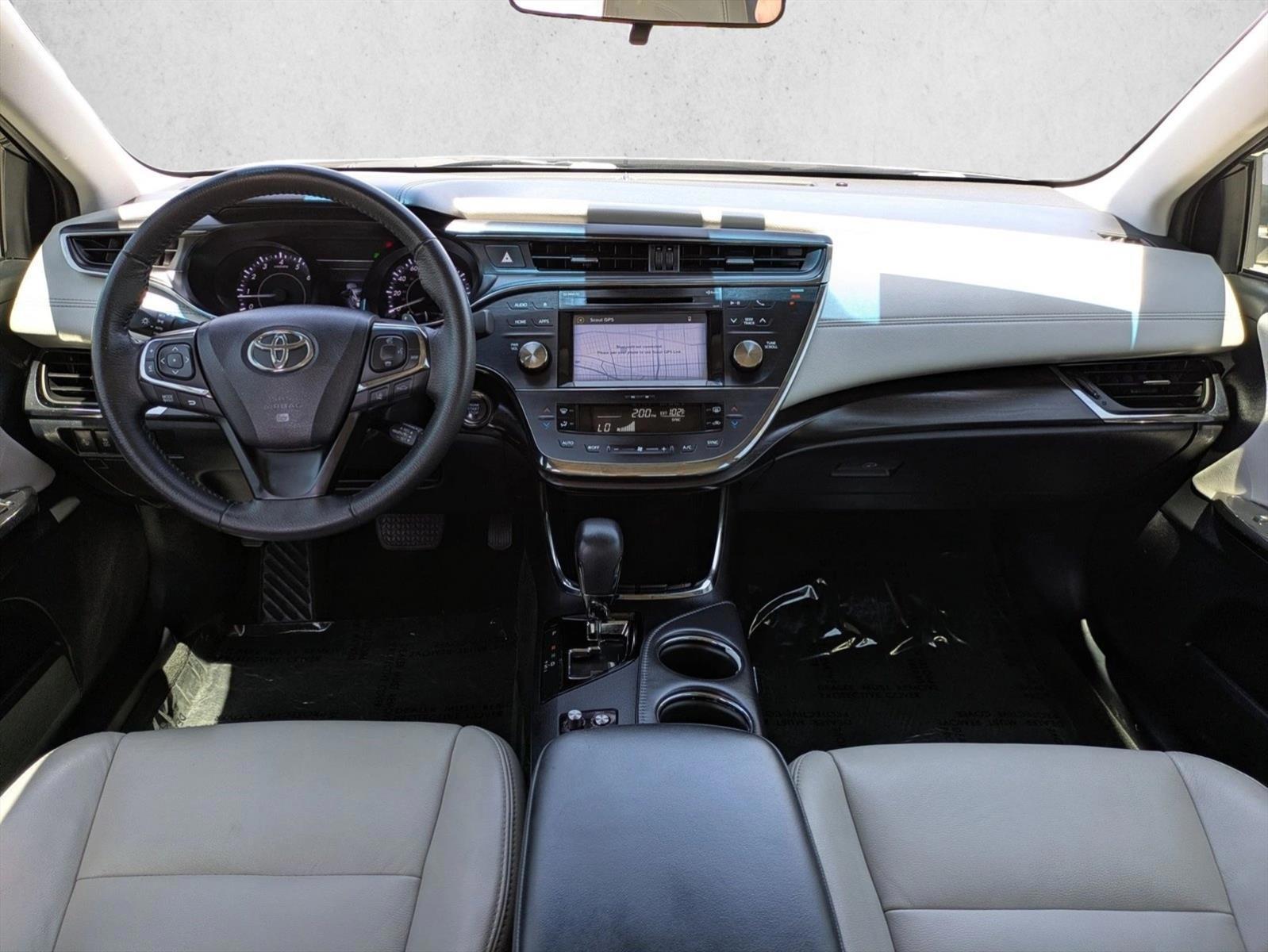 Thumbnail: 2018 Toyota Avalon - 3