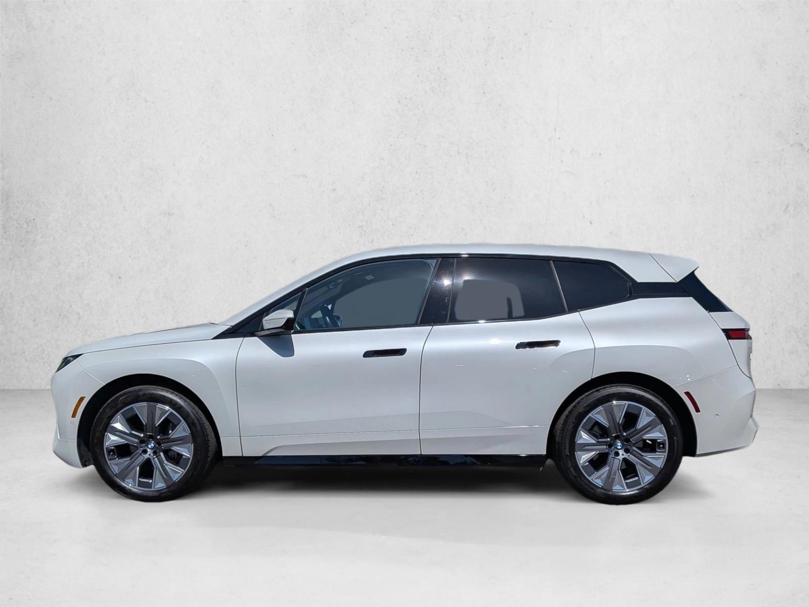Thumbnail: 2026 BMW iX - 2