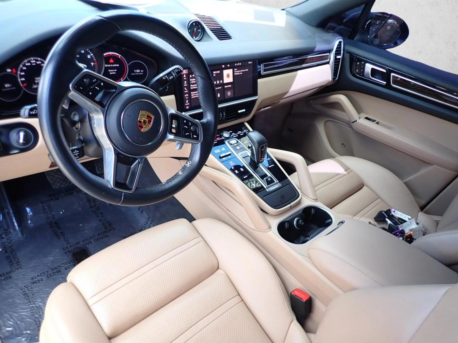 Thumbnail: 2020 Porsche Cayenne - 3