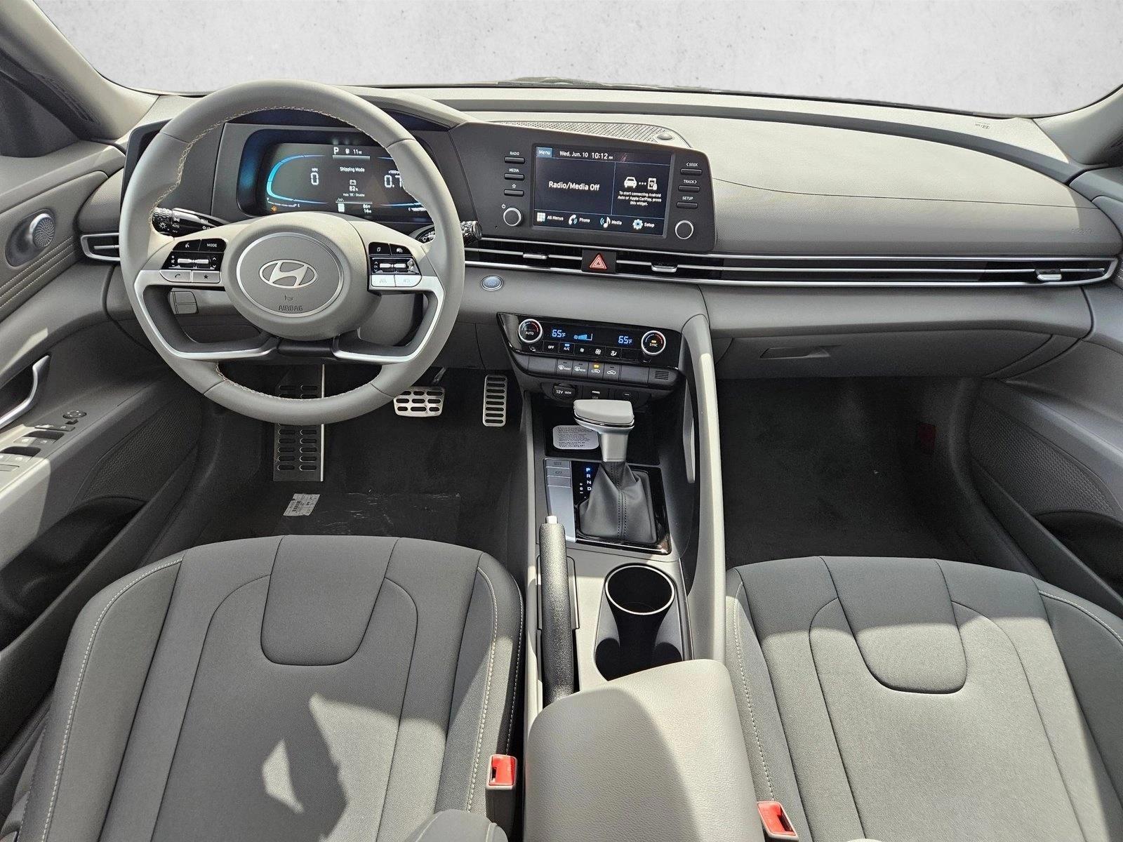 Thumbnail: 2026 Hyundai Elantra - 3