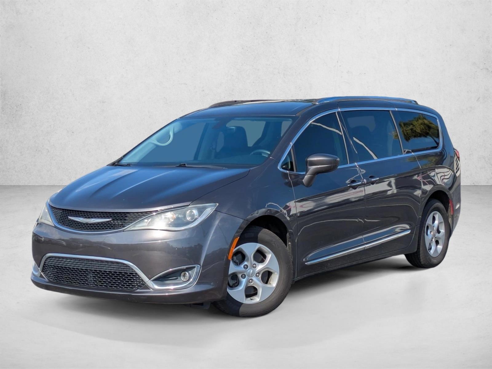 Thumbnail: 2017 Chrysler Pacifica - 1