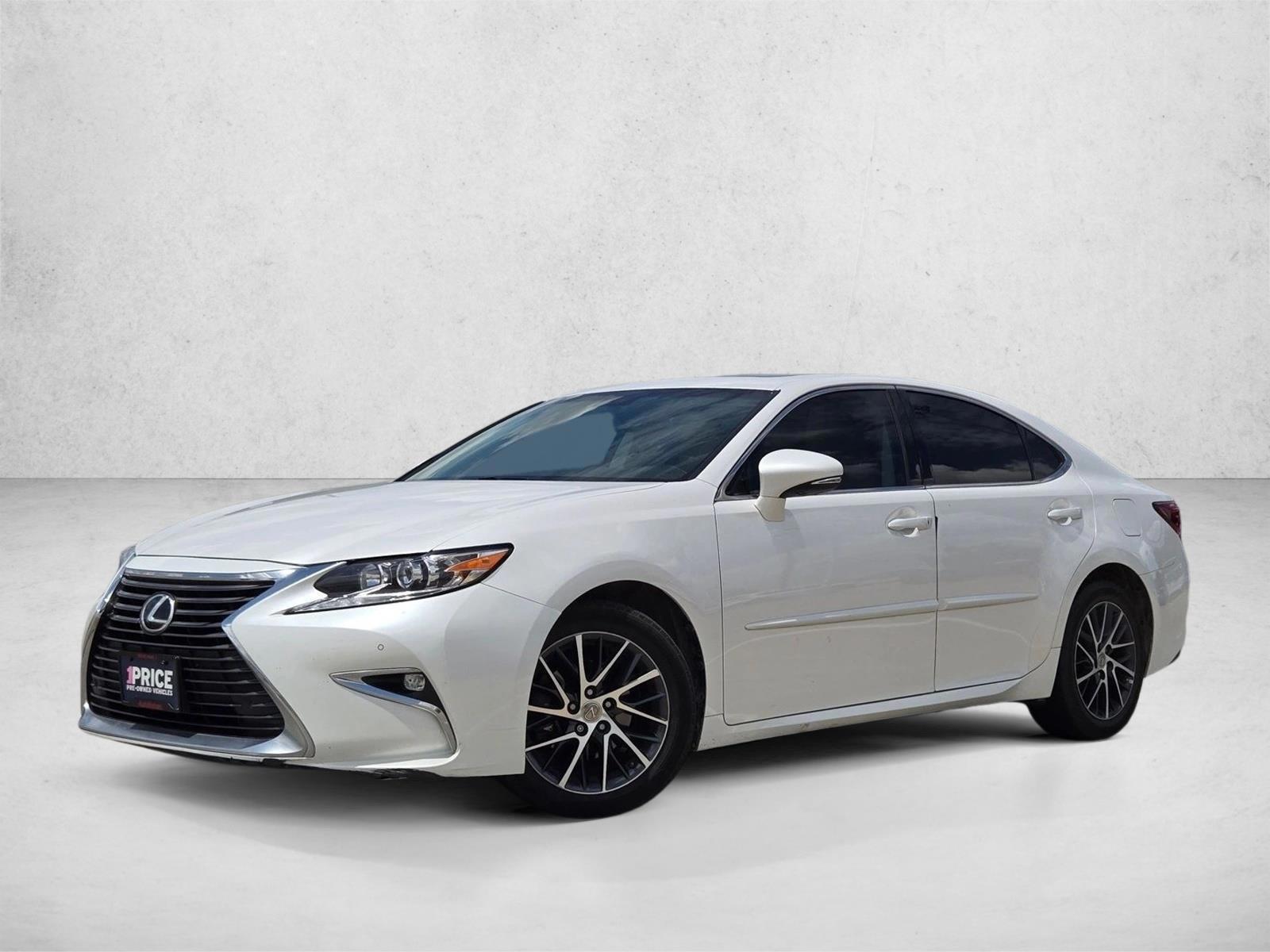 Thumbnail: 2016 Lexus ES - 1