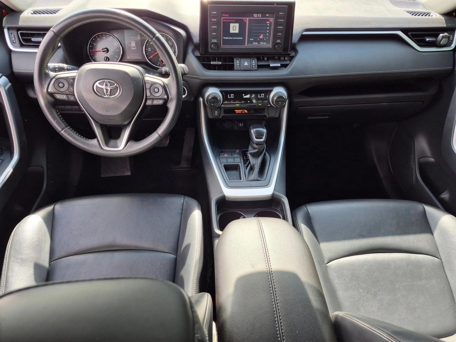 Thumbnail: 2019 Toyota RAV4 - 3