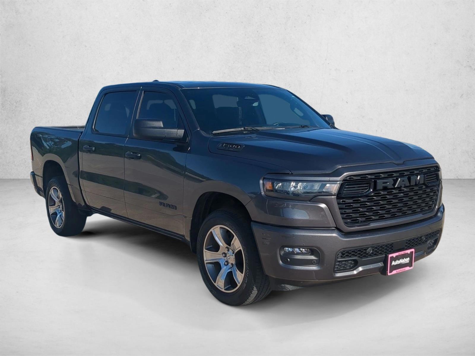 2025 RAM 1500 Tradesman - Photo 3
