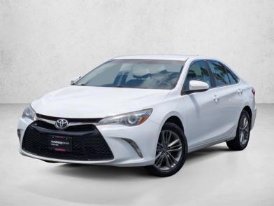 2017 Toyota Camry SE -
                  Torrance, CA