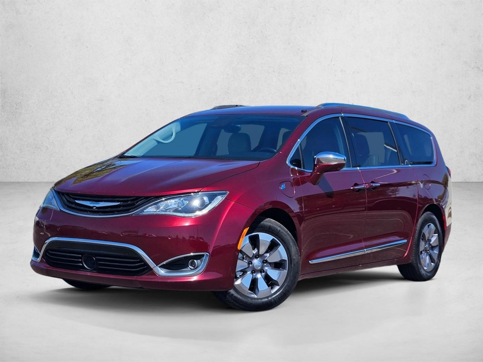 Thumbnail: 2018 Chrysler Pacifica - 1