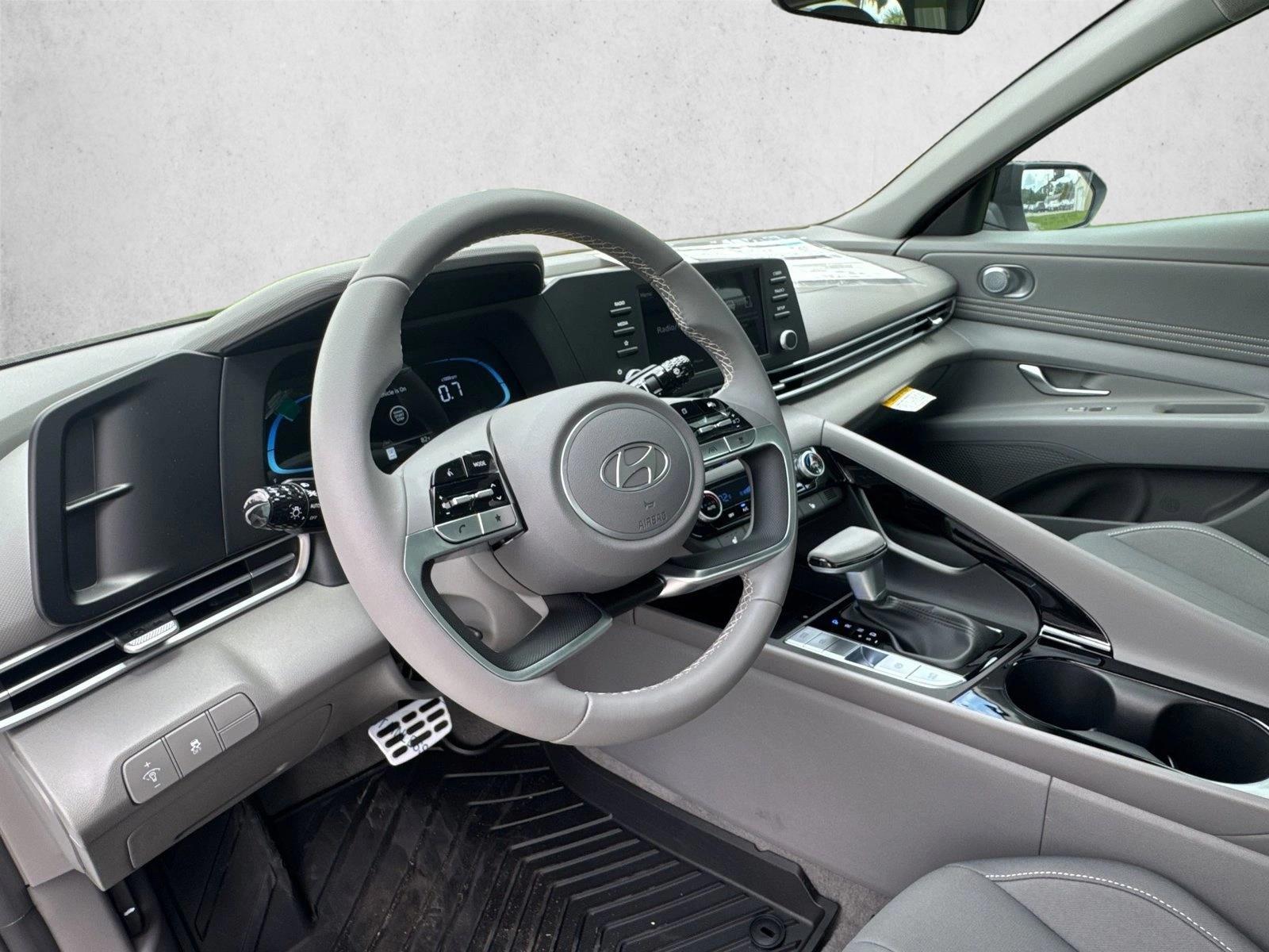 Thumbnail: 2026 Hyundai Elantra - 3