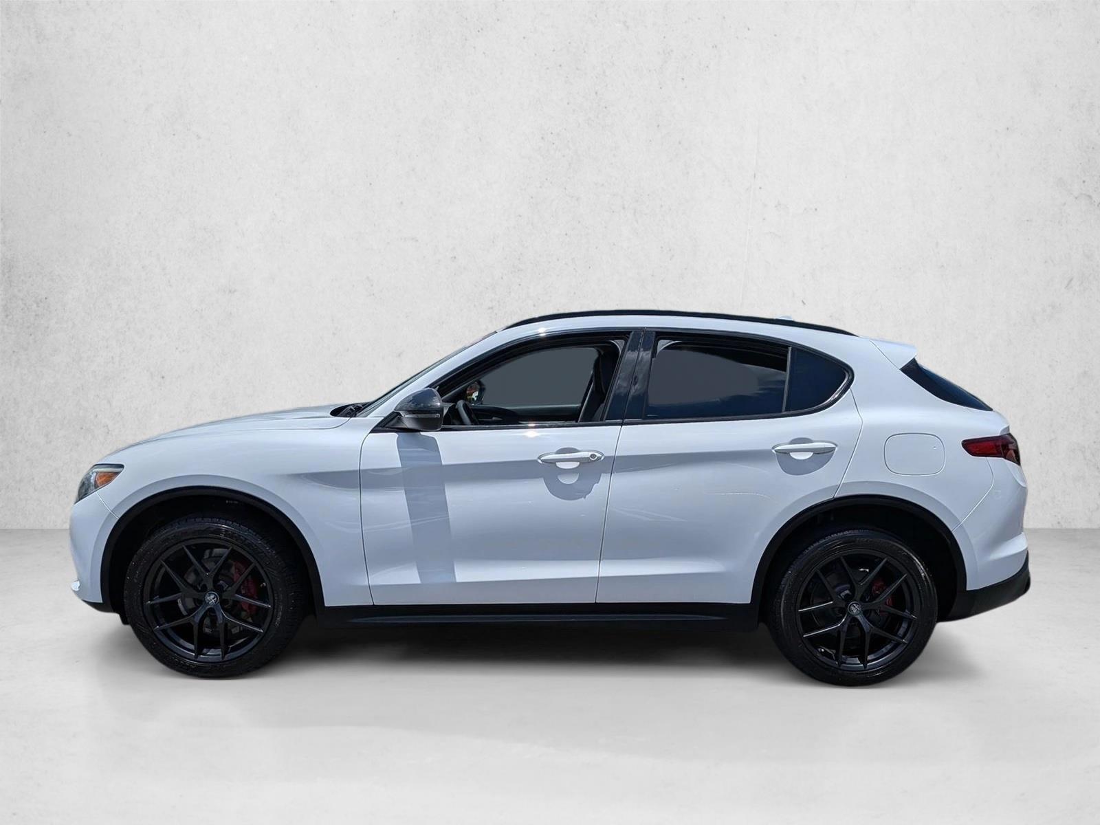 Thumbnail: 2020 Alfa Romeo Stelvio - 2