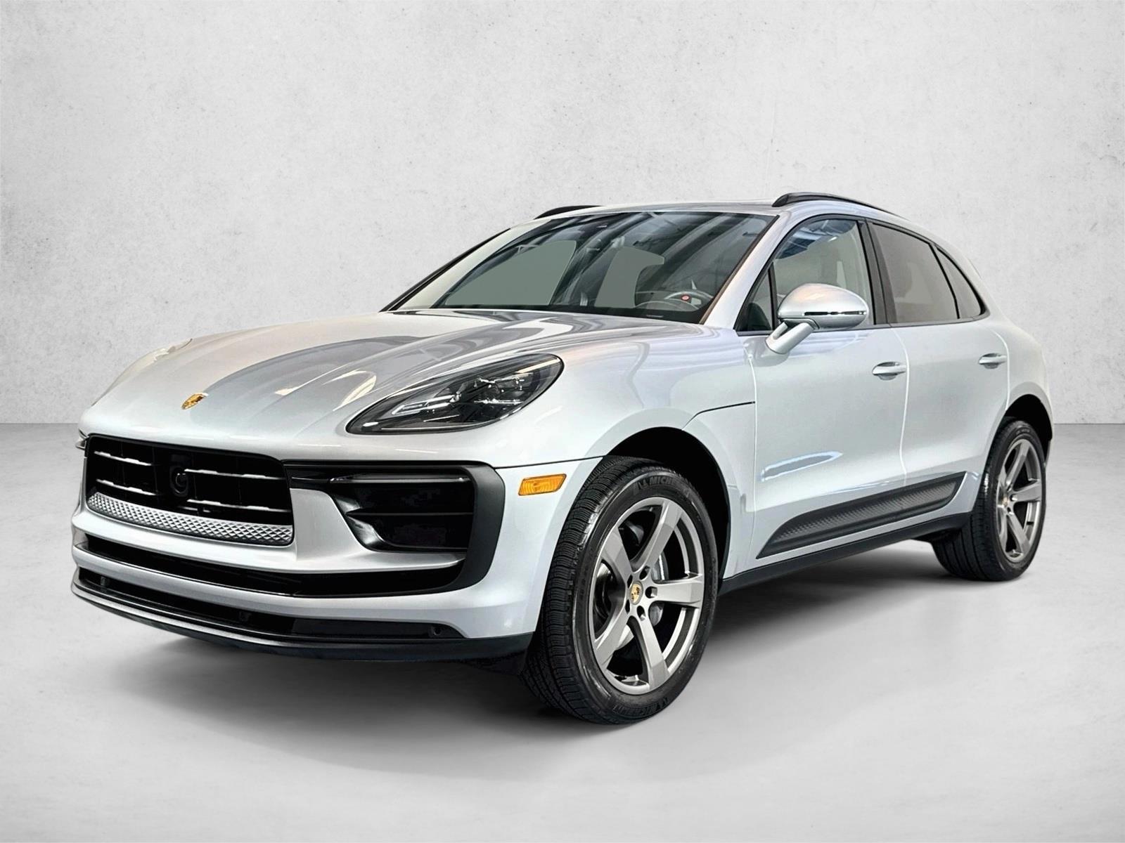 Thumbnail: 2025 Porsche Macan - 1