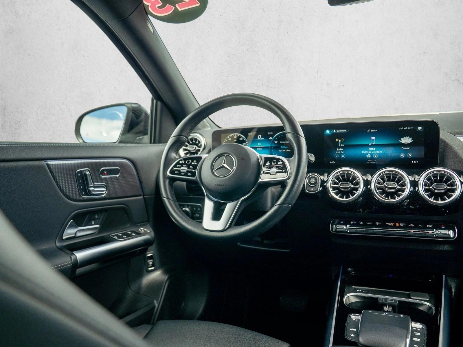 Thumbnail: 2023 Mercedes-Benz GLA - 4