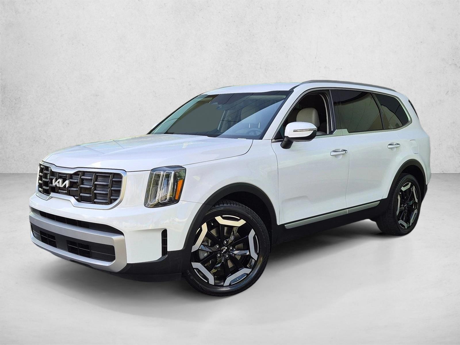 Thumbnail: 2023 Kia Telluride - 1