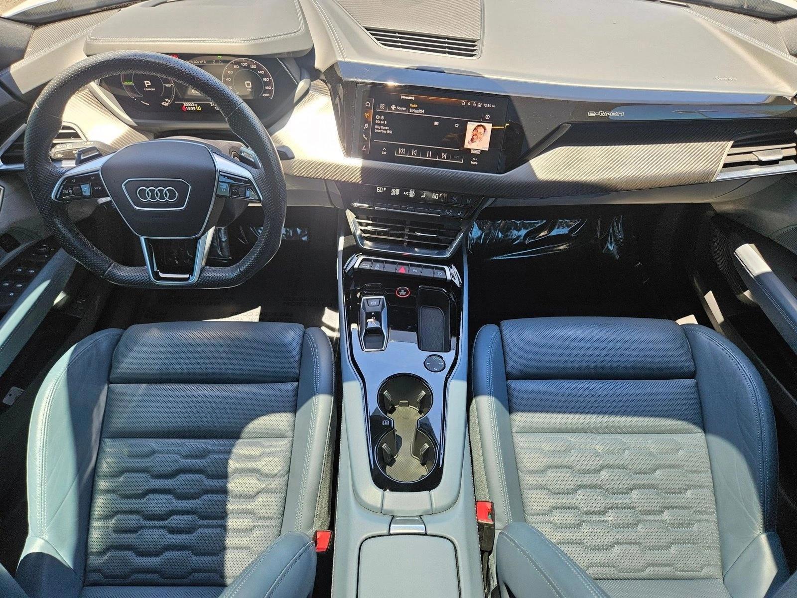 Thumbnail: 2023 Audi e-tron - 4