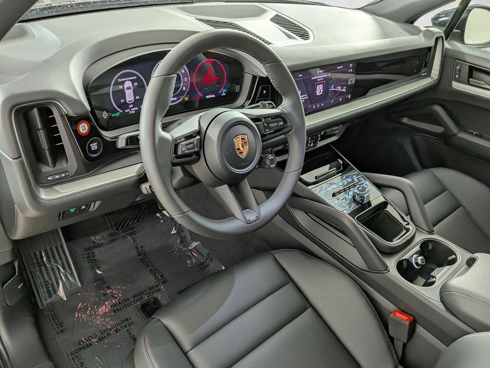 Thumbnail: 2026 Porsche Cayenne - 3