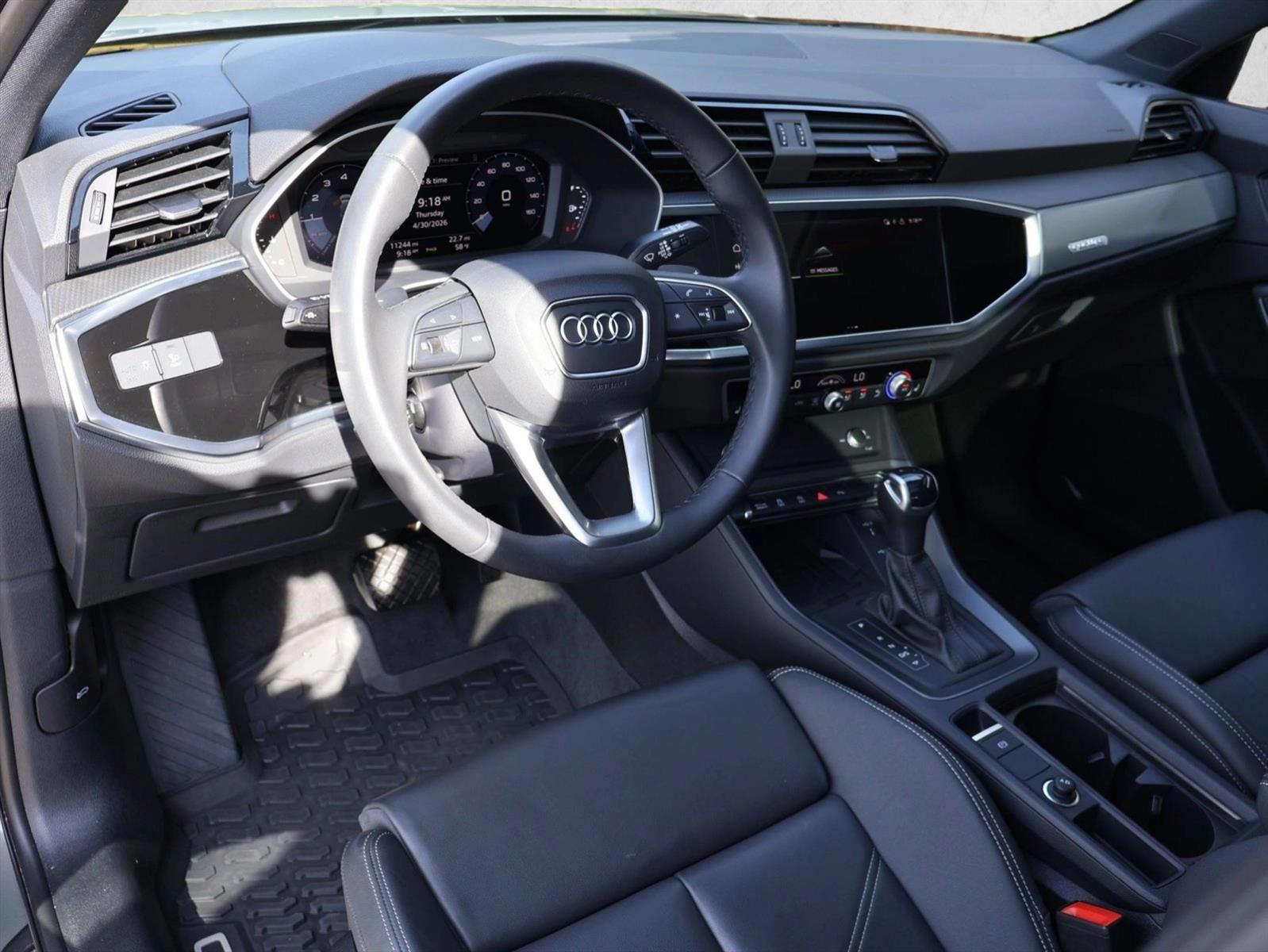 Thumbnail: 2024 Audi Q3 - 3