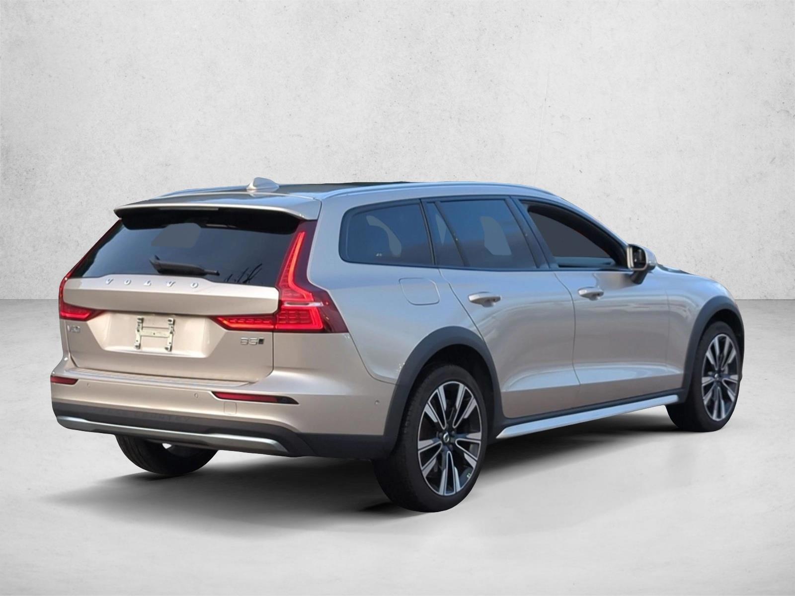 2024 Volvo V60