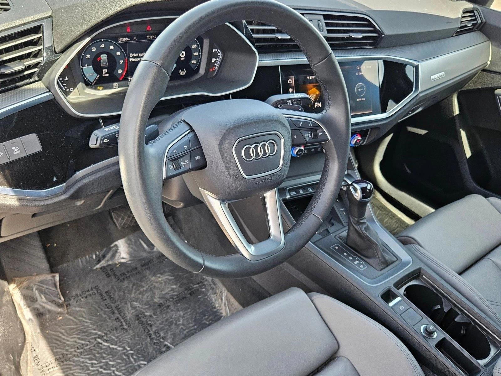 Thumbnail: 2025 Audi Q3 - 3