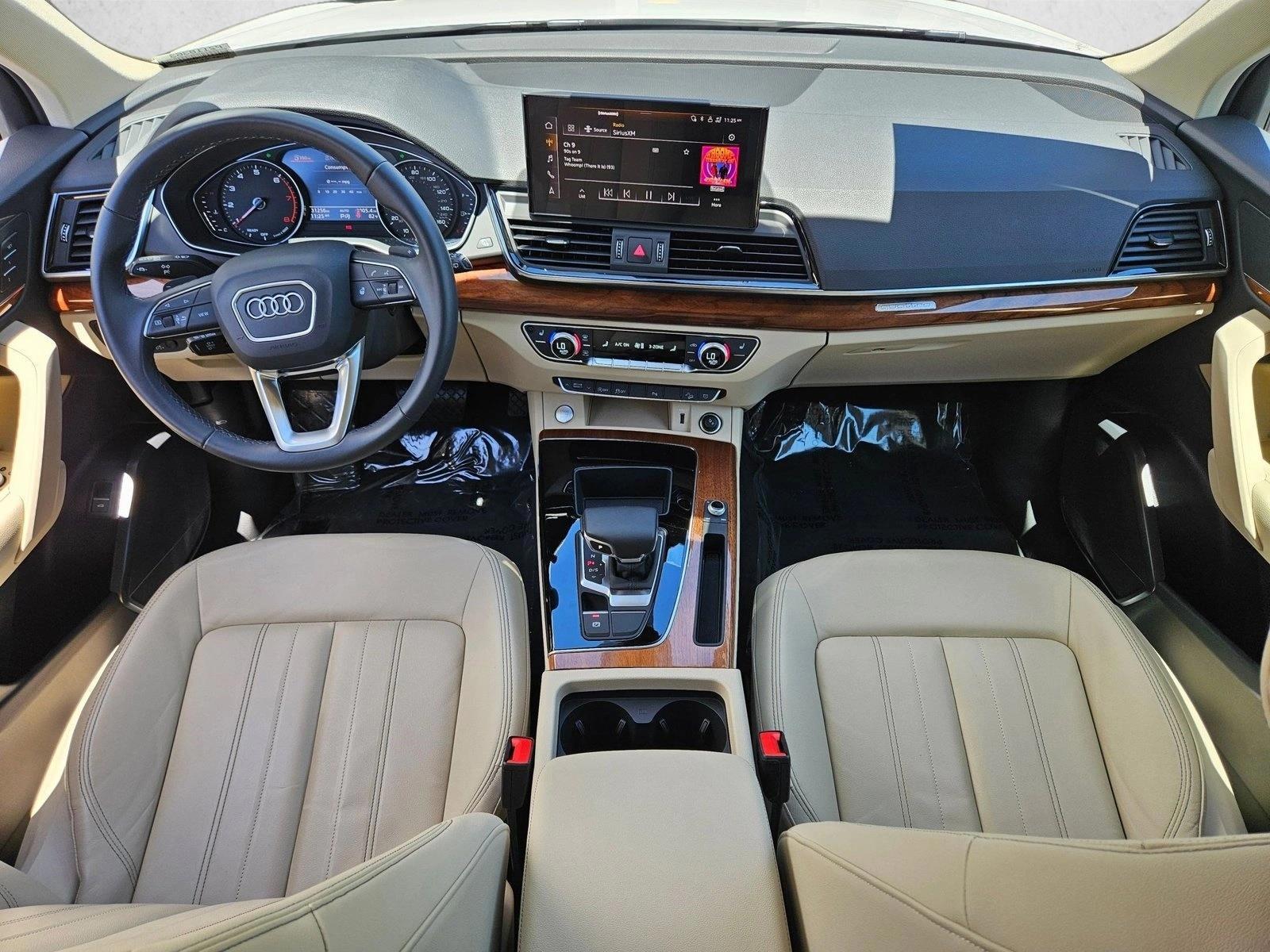 Thumbnail: 2023 Audi Q5 - 3