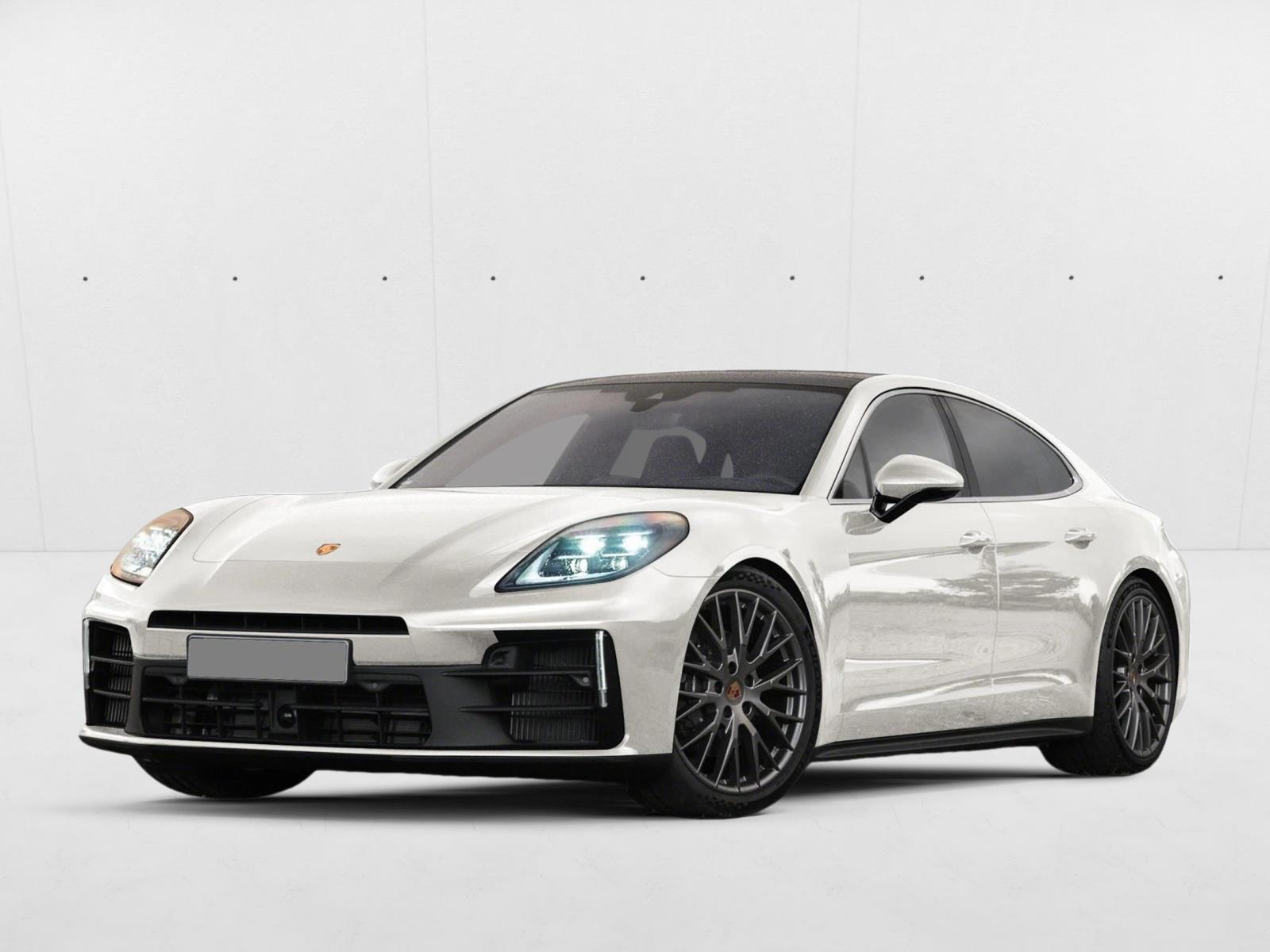 2025 Porsche Panamera 4's photo
