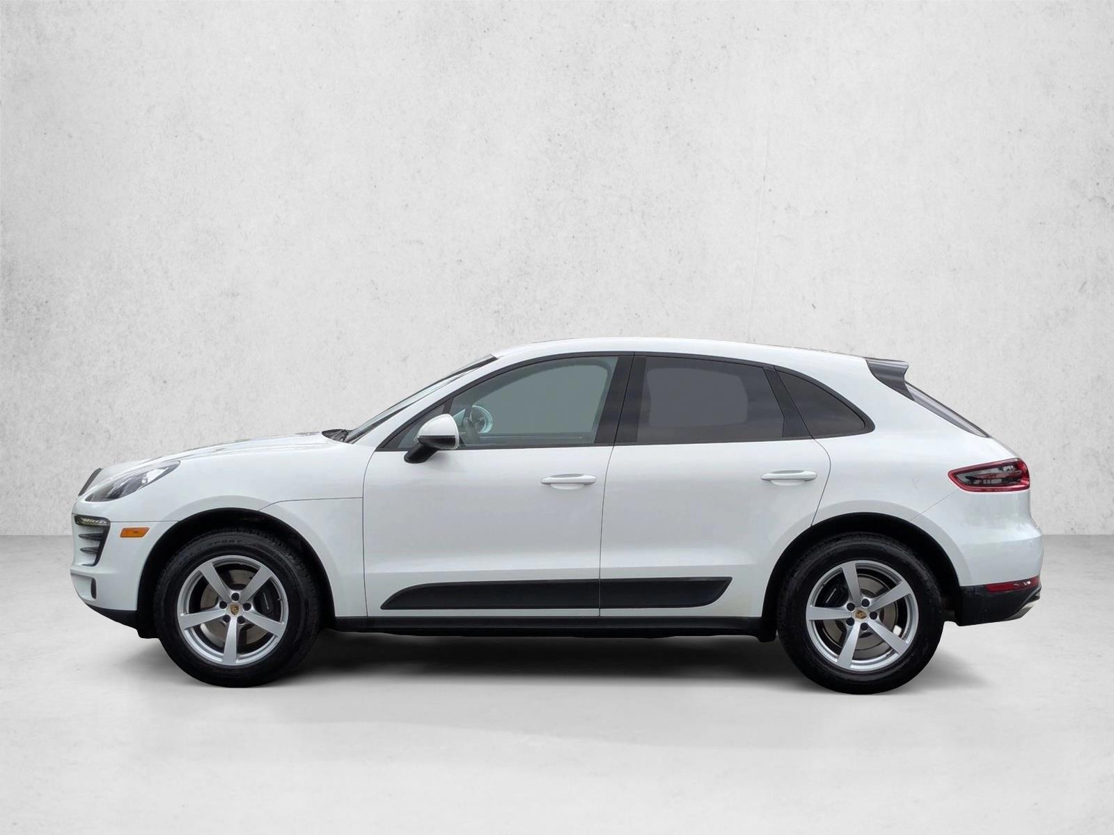 Thumbnail: 2017 Porsche Macan - 2