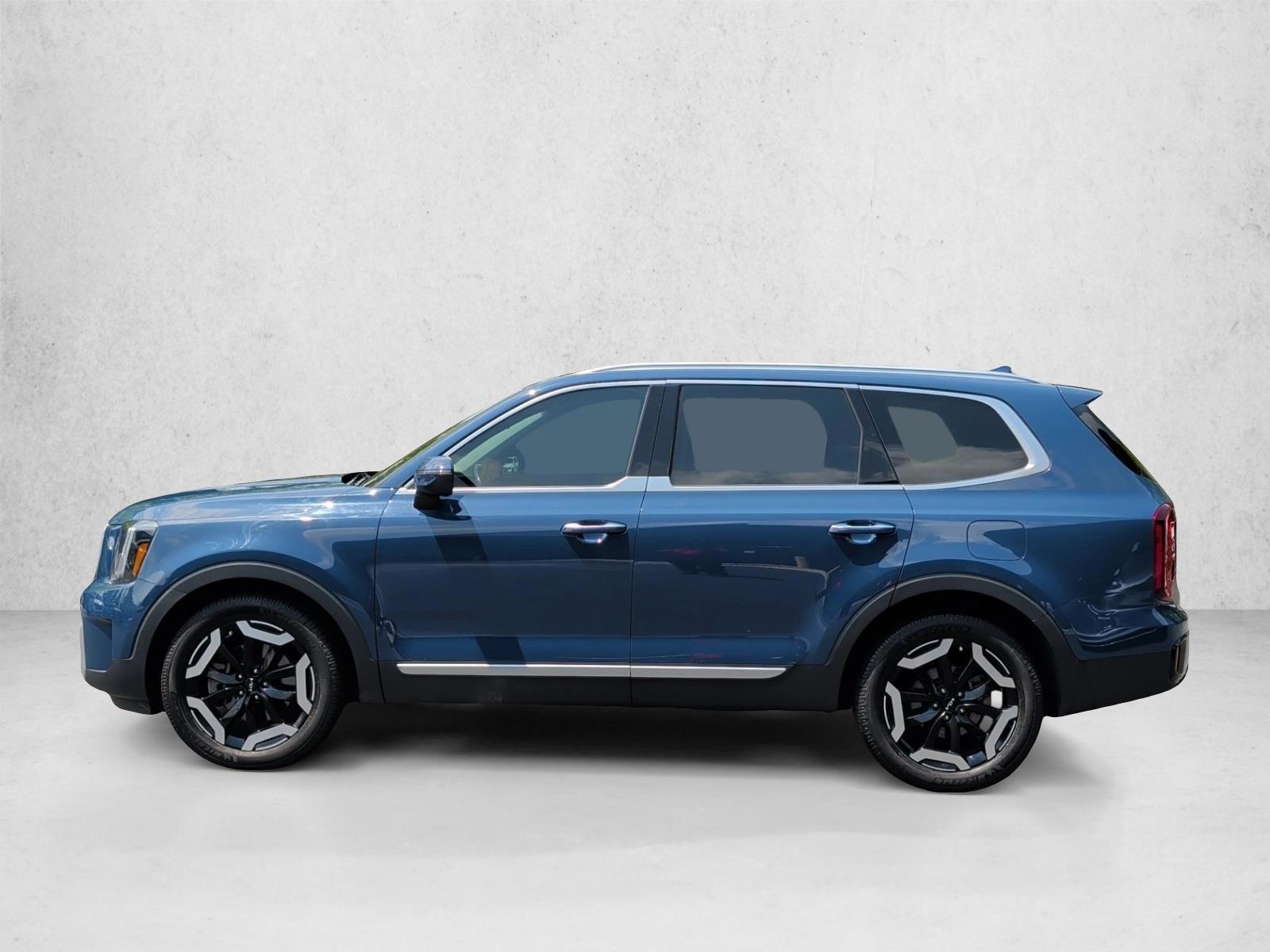 Thumbnail: 2023 Kia Telluride - 2