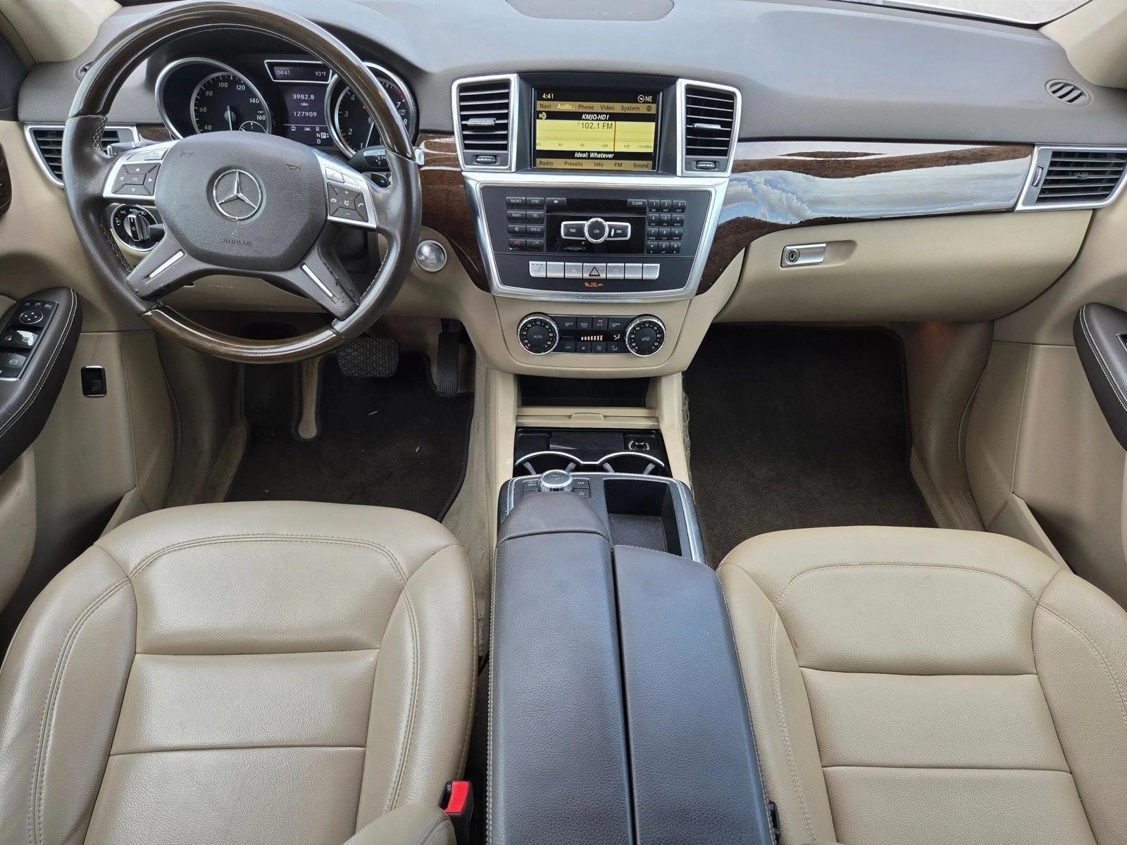 Thumbnail: 2012 Mercedes-Benz M-Class - 3