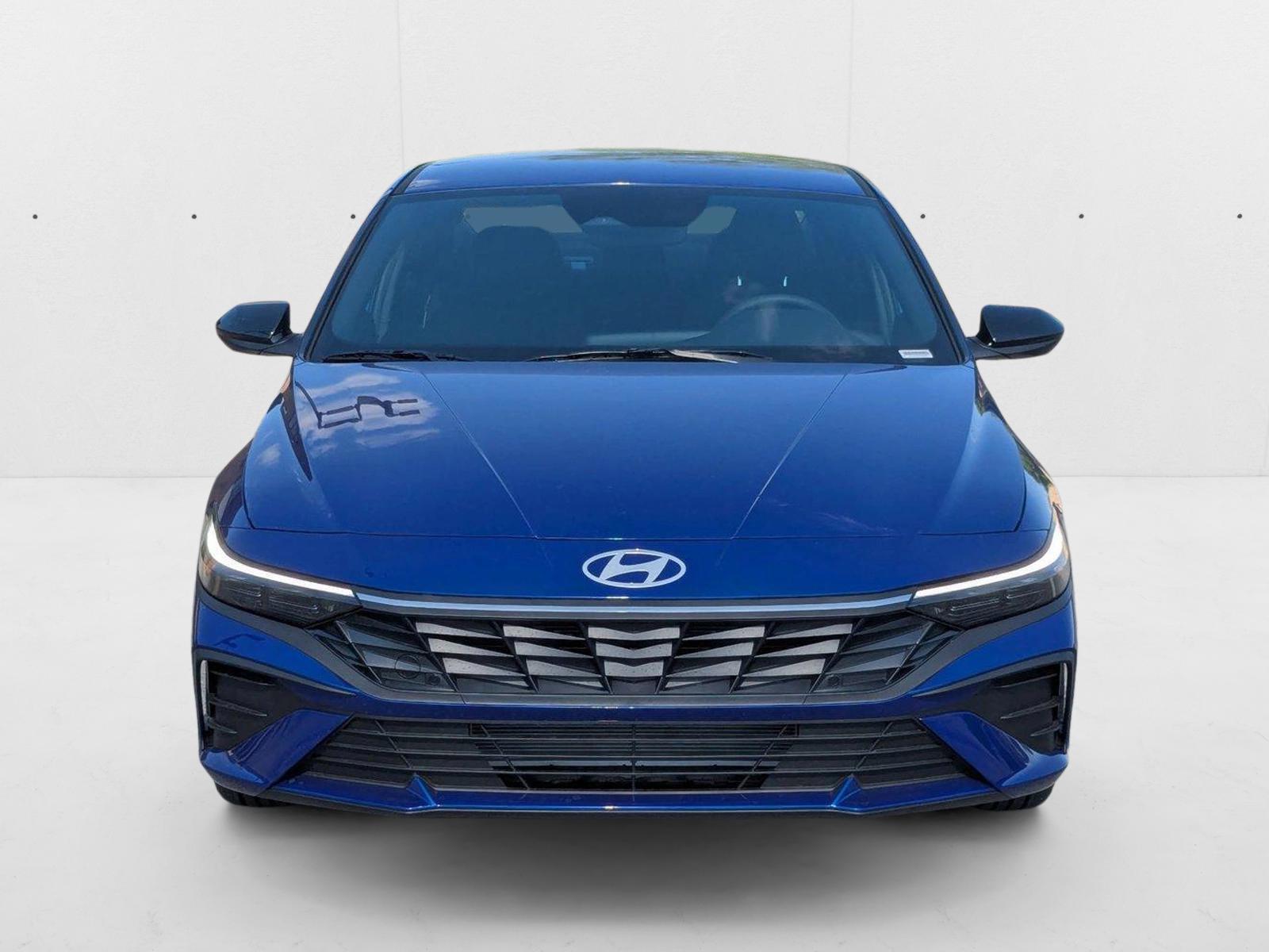 2025 Hyundai Elantra SEL - Photo 6