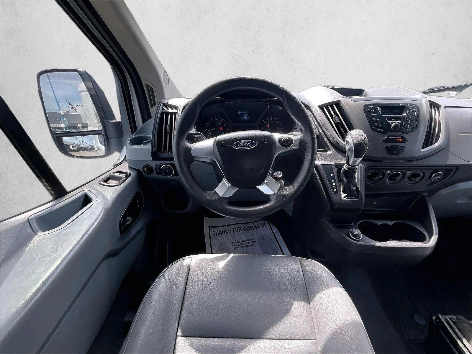 Thumbnail: 2018 Ford Transit Series - 3