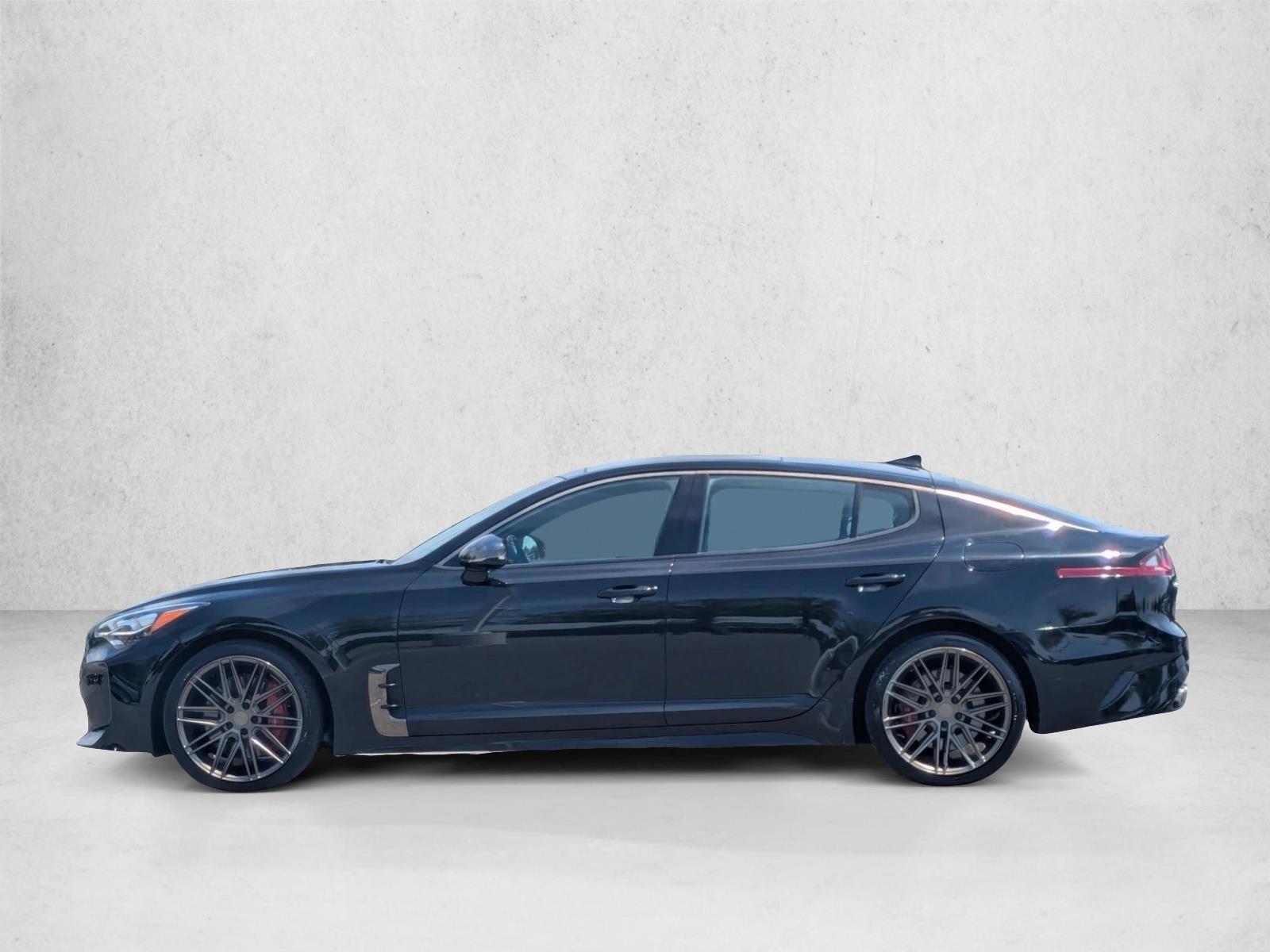 Thumbnail: 2018 Kia Stinger - 2