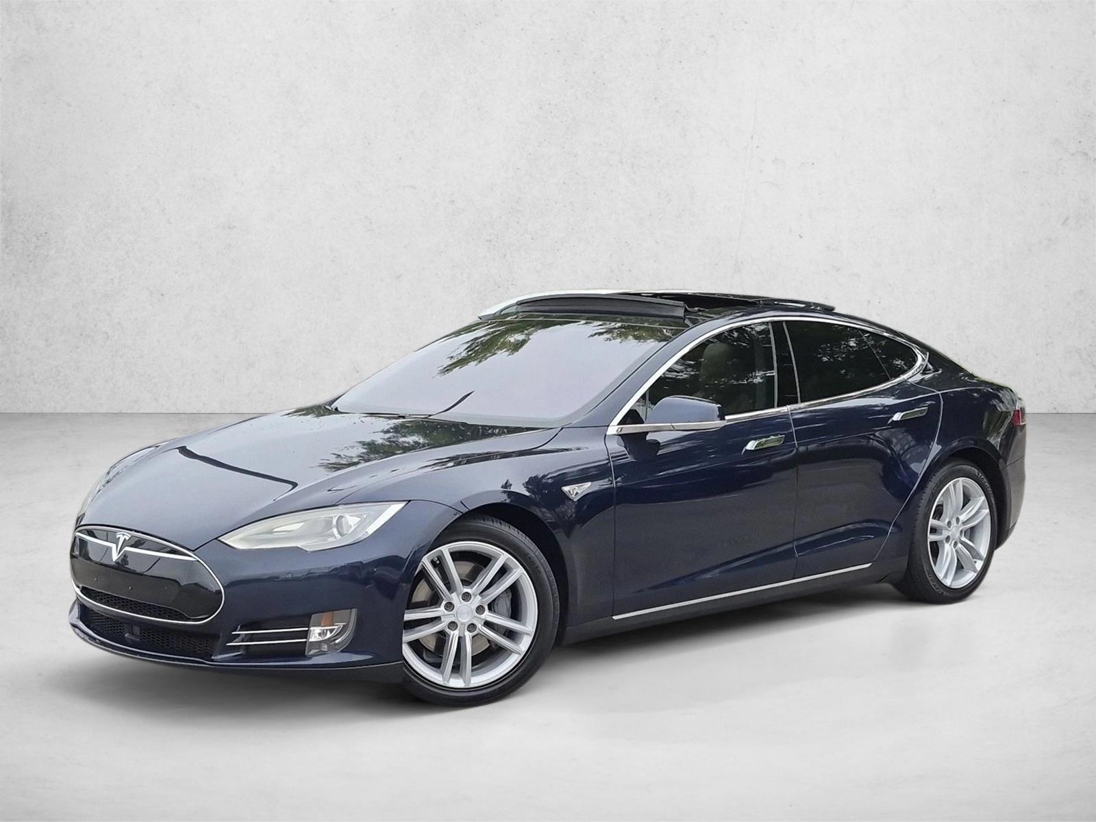 Thumbnail: 2015 Tesla Model S - 1