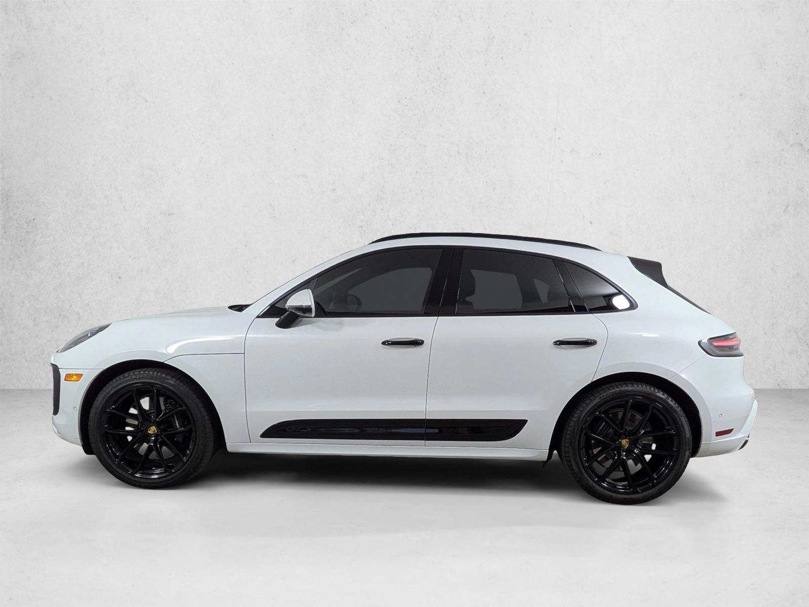 Thumbnail: 2023 Porsche Macan - 4