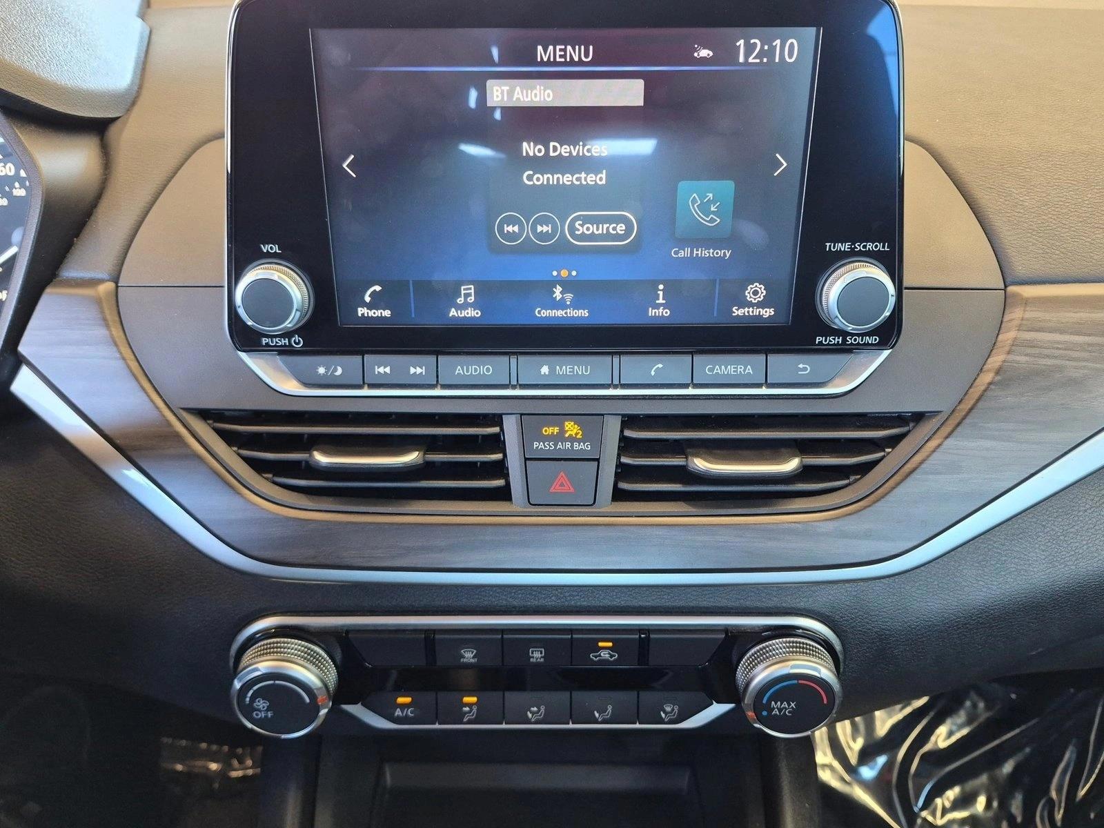2025 Nissan Altima SV - Photo 13