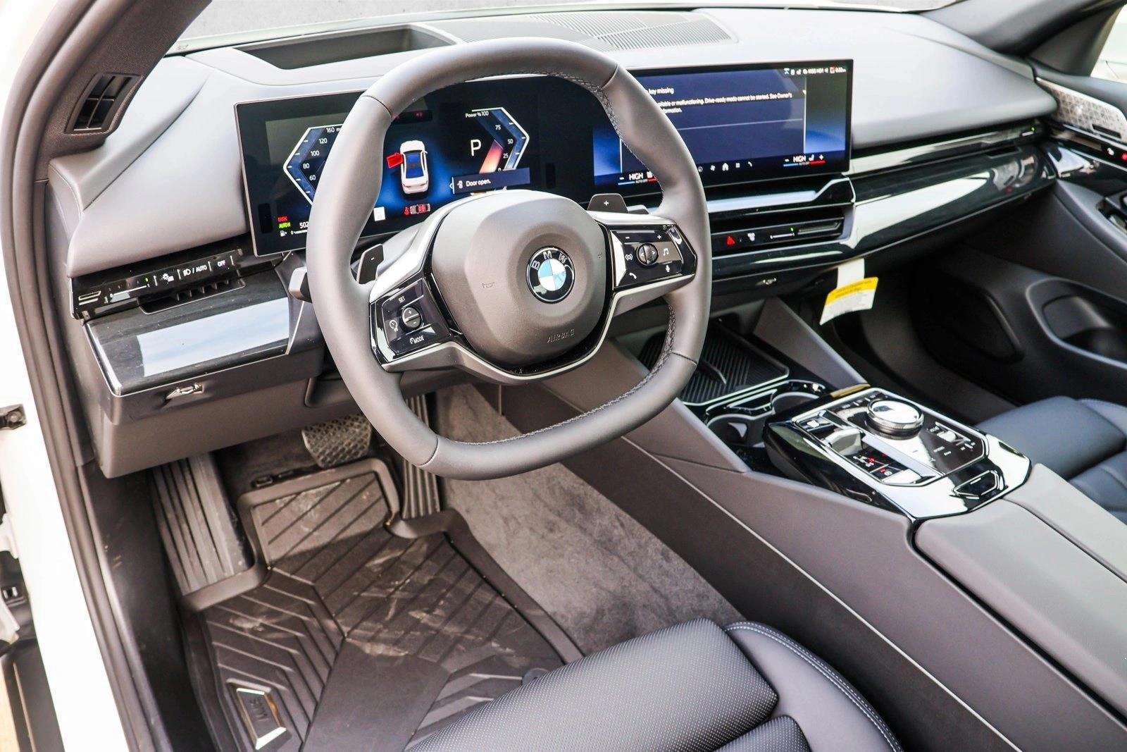 Thumbnail: 2026 BMW 5 Series - 3