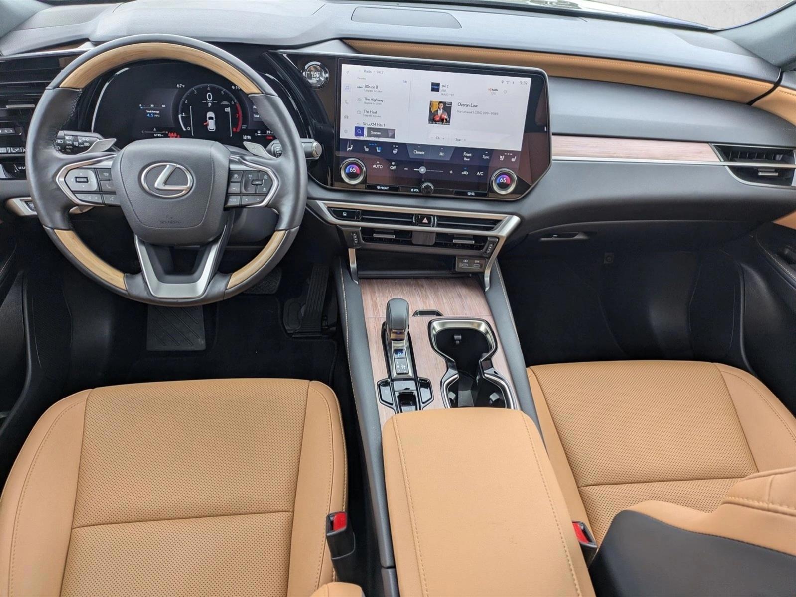 Thumbnail: 2025 Lexus RX - 4