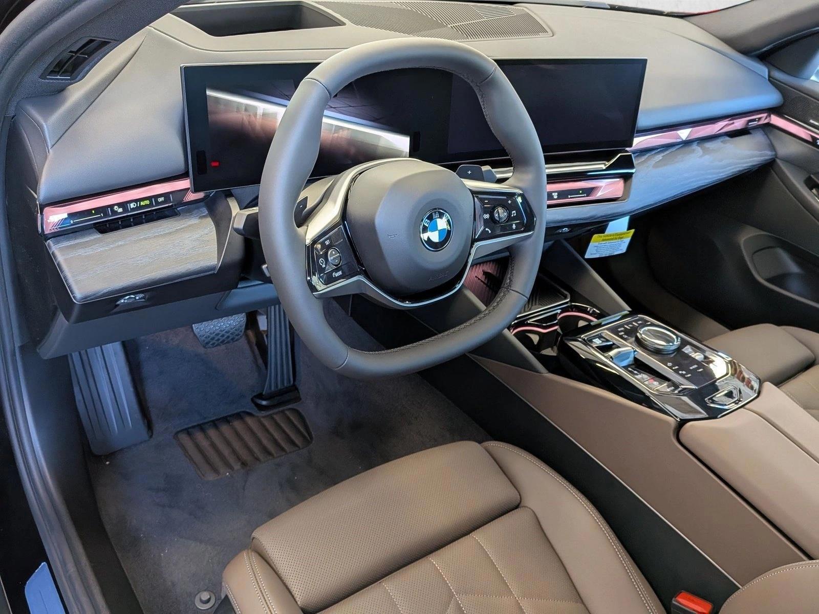 Thumbnail: 2027 BMW 5 Series - 3