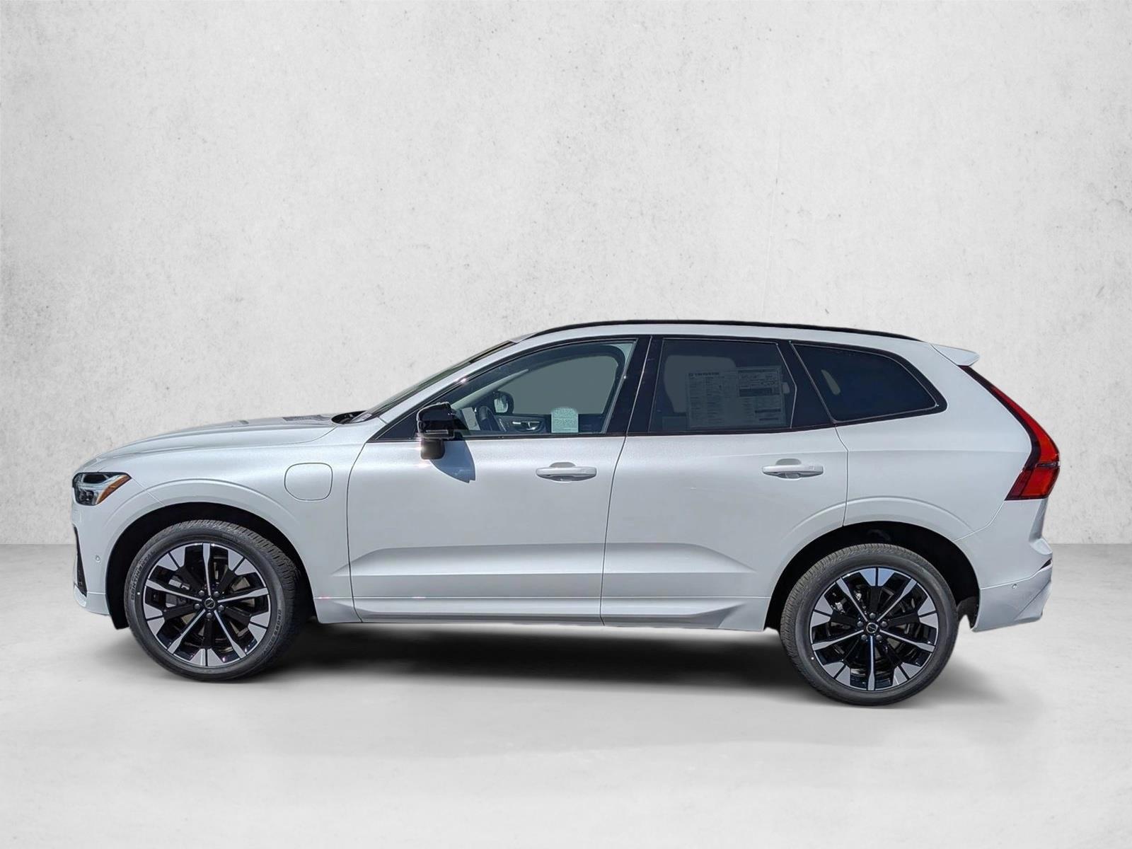 Thumbnail: 2026 Volvo XC60 - 2