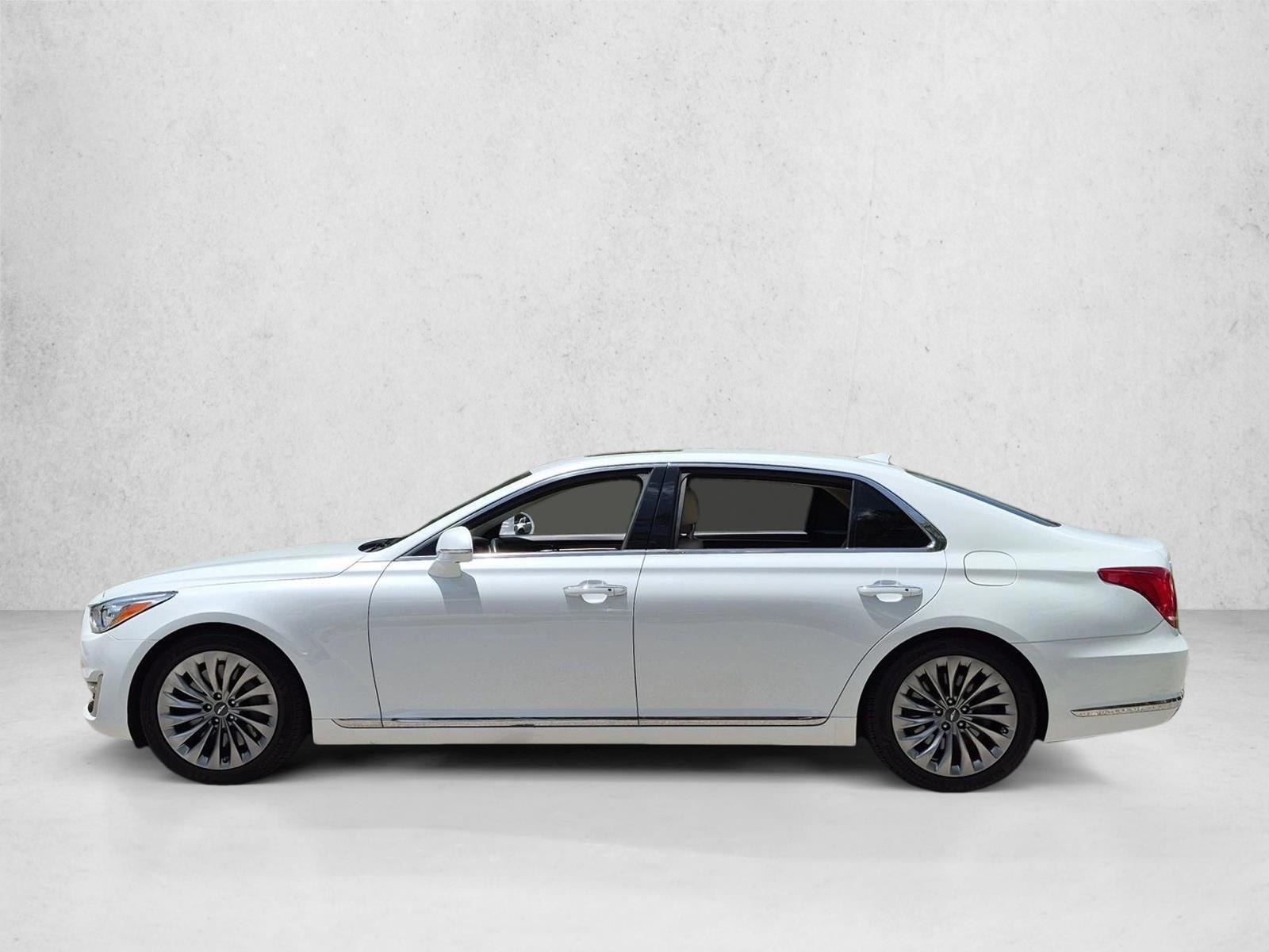 Thumbnail: 2017 Genesis G90 - 2